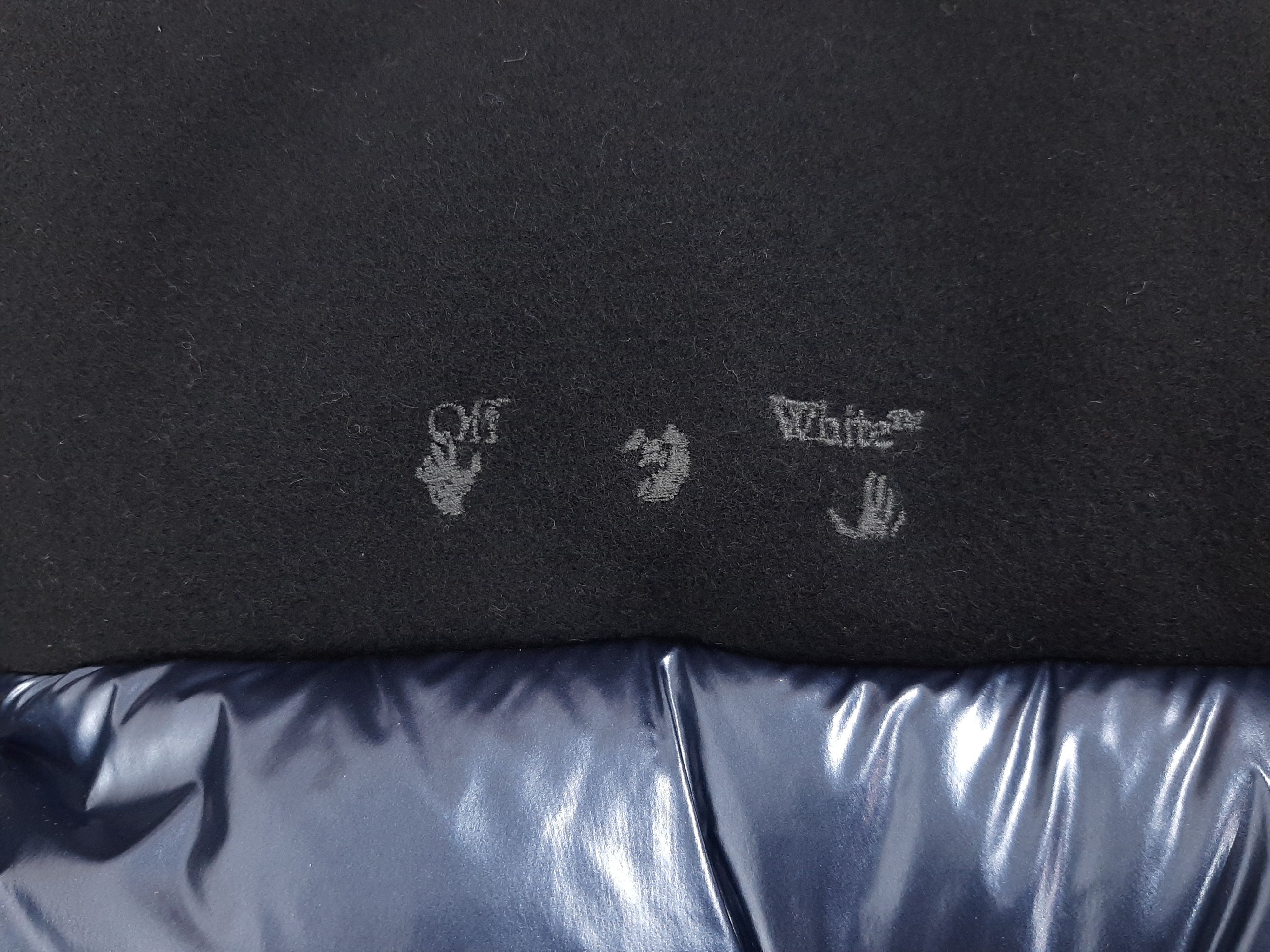 Off-White Off-White Shiny Down Jacket Navy Men's Size L Size US L / EU 52-54 / 3 - 9 Thumbnail