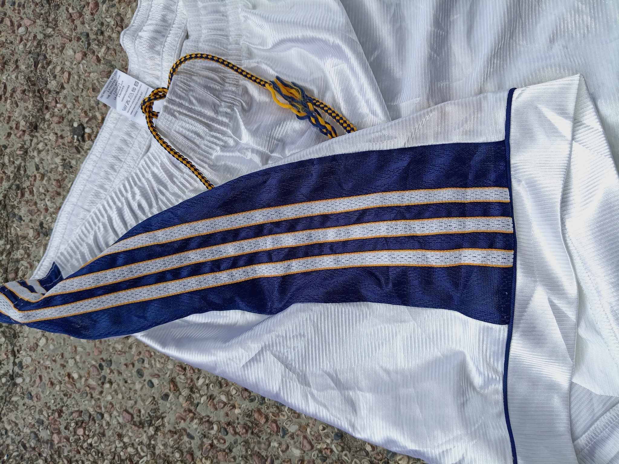 Adidas Vintage Adidas Real Madrid shorts size 32-38 Size US 36 / EU 52 - 4 Thumbnail