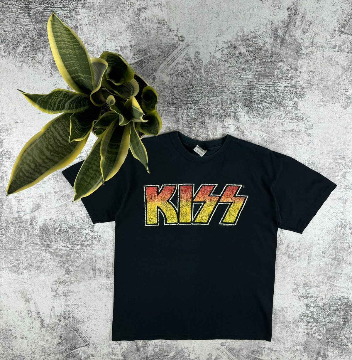 Band Tees Vintage 90S Kiss 2003 Retro Punk Tour Merch Devil Tee T Shirt Size US M / EU 48-50 / 2 - 1 Thumbnail