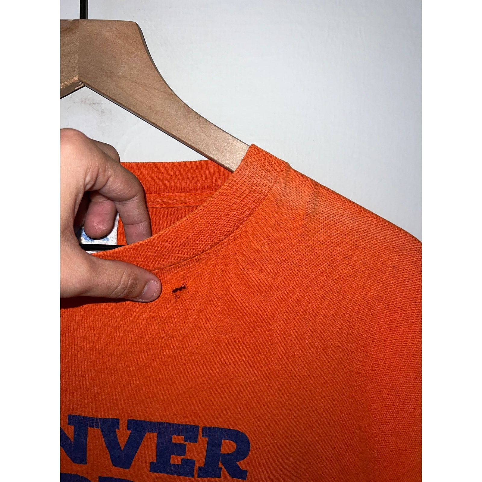 Vintage Vintage Denver Broncos Shirt Huddle 9 Sports Live NFL Tee XL Size US XL / EU 56 / 4 - 4 Thumbnail