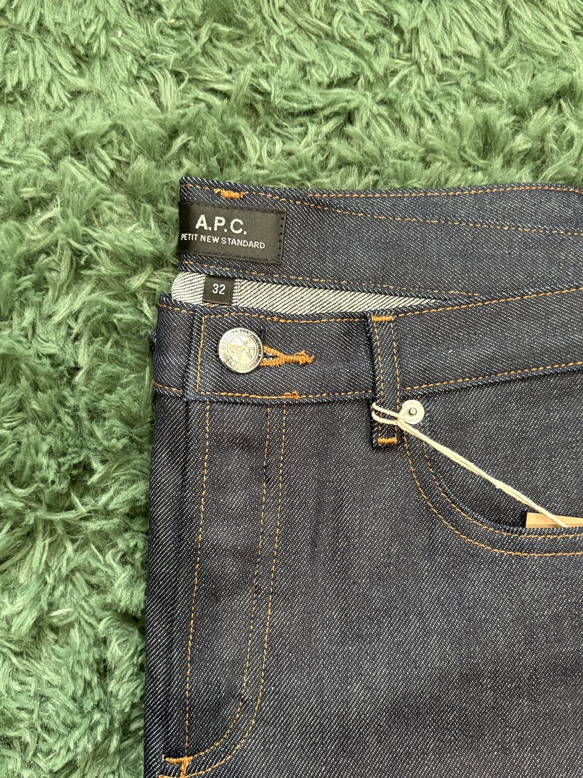 A.P.C. Navy PetitNew Standard Jeans Size US 32 / EU 48 - 2 Thumbnail