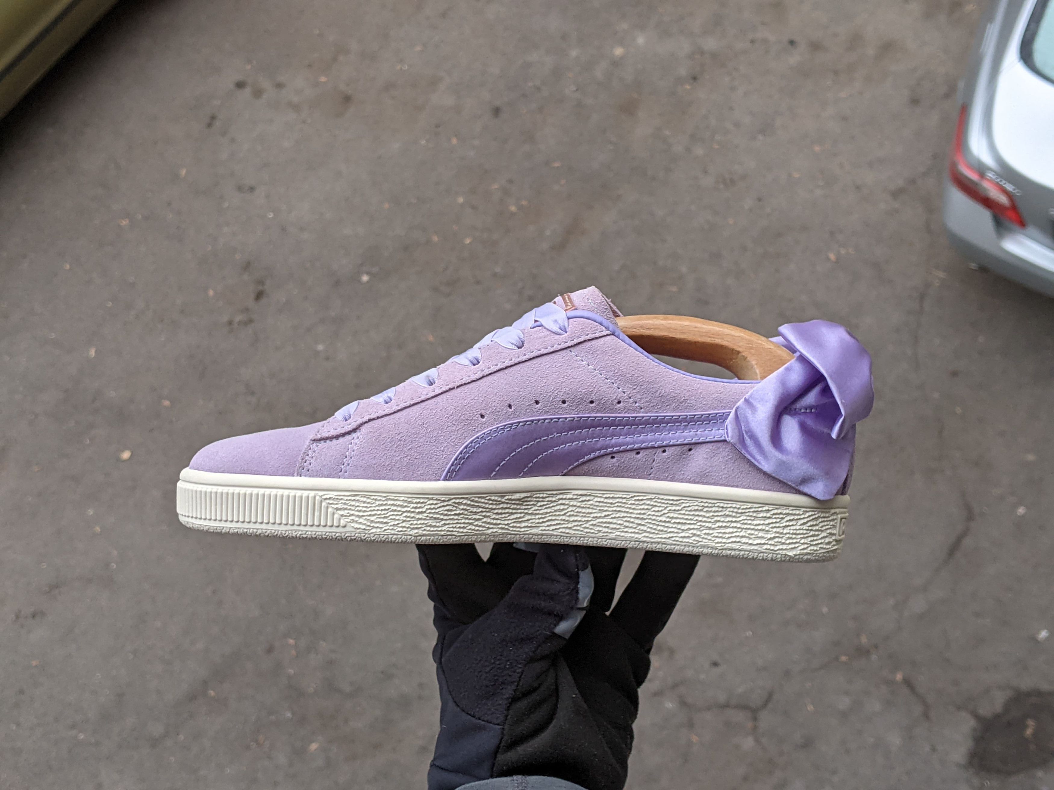Puma *NEW* Puma Suede Bow Womens Sneaker Clyde Cat MCM Rhuigi Size US 8.5 / IT 38.5 - 3 Thumbnail