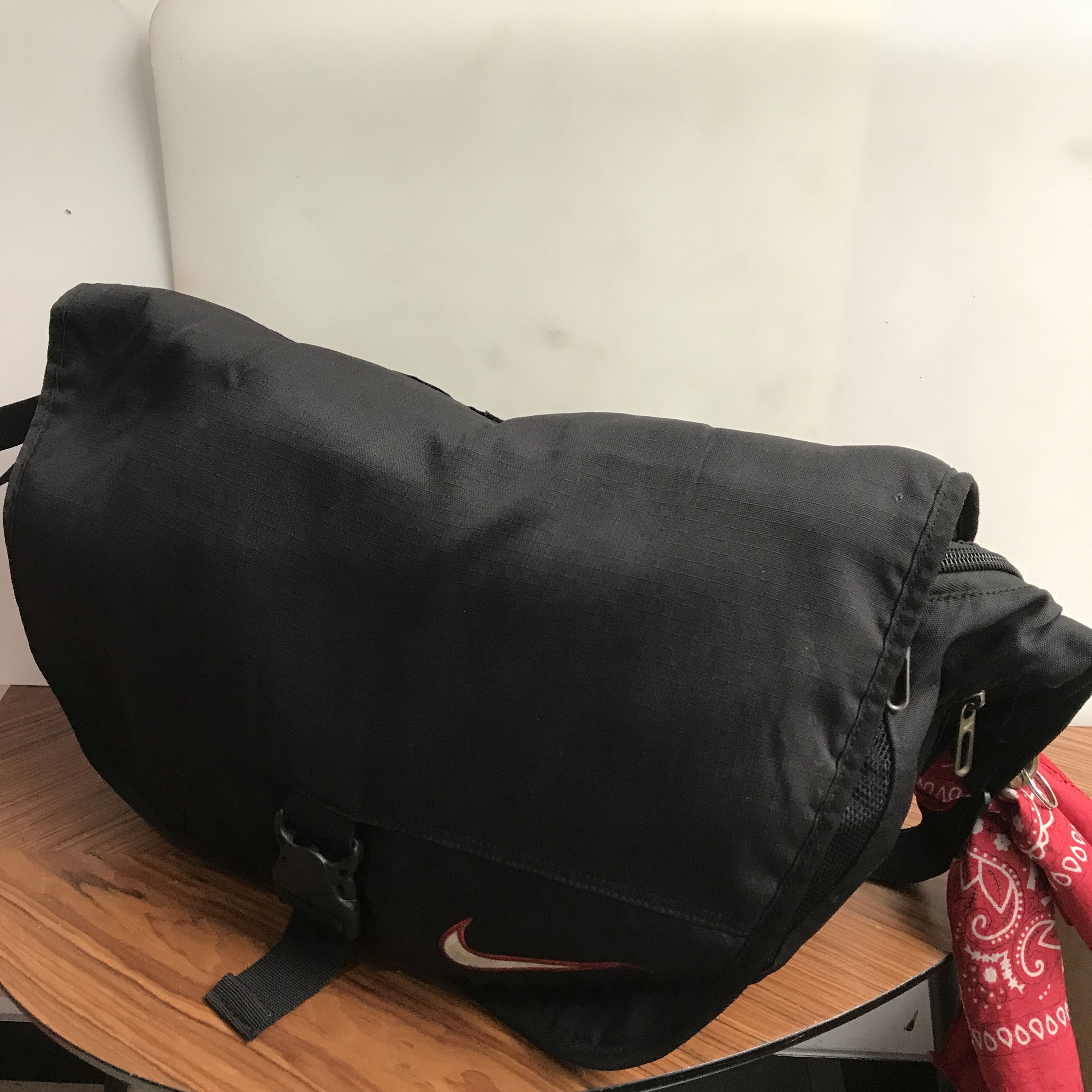 Nike Vintage NIKE Old Messenger bag Shoulder bag Nylon Black Size ONE SIZE - 3 Thumbnail