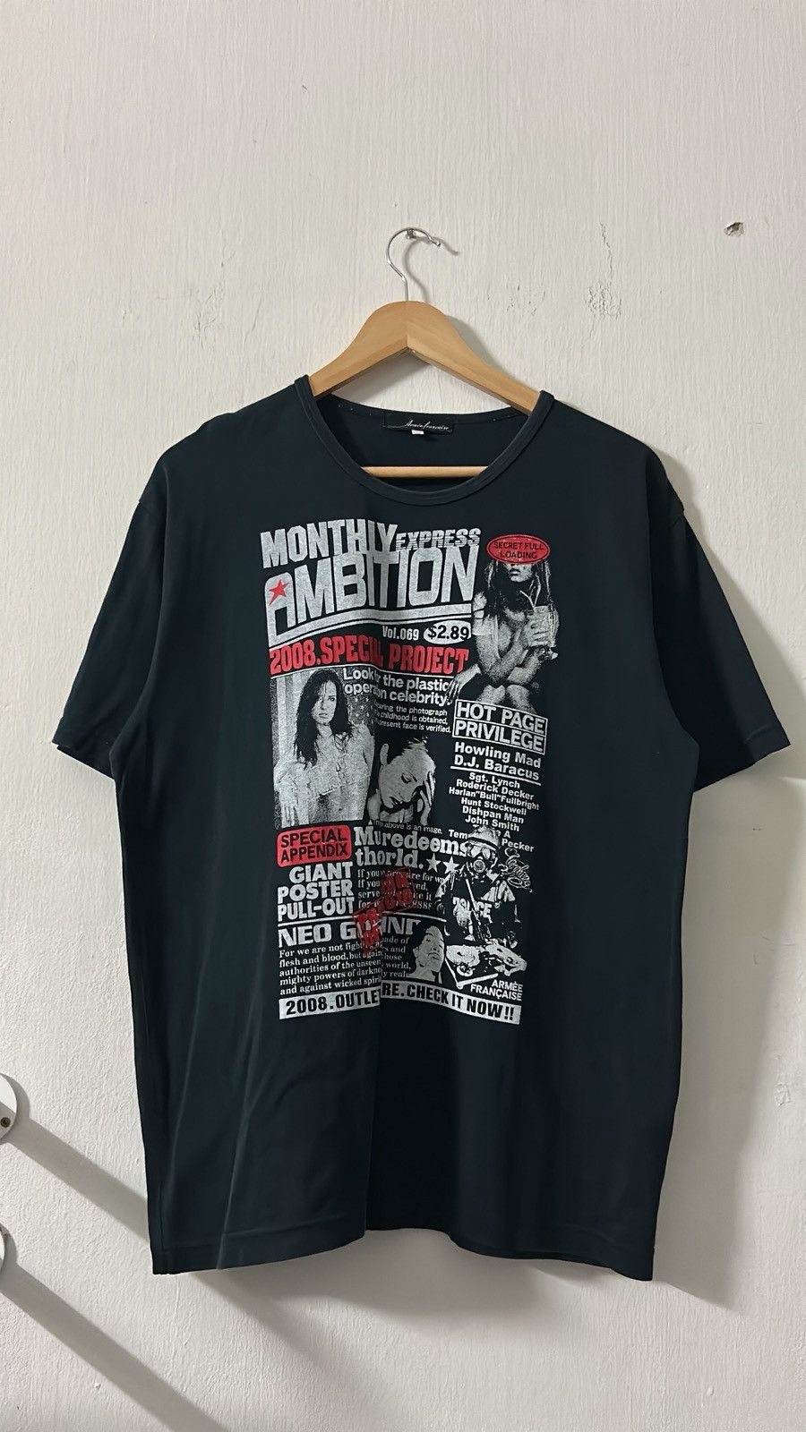 Hot Model Sex × Japanese Brand Vintage 2000’s Armee Francaise Sexy Women Magazine Tee Size US L / EU 52-54 / 3 - 1 Thumbnail