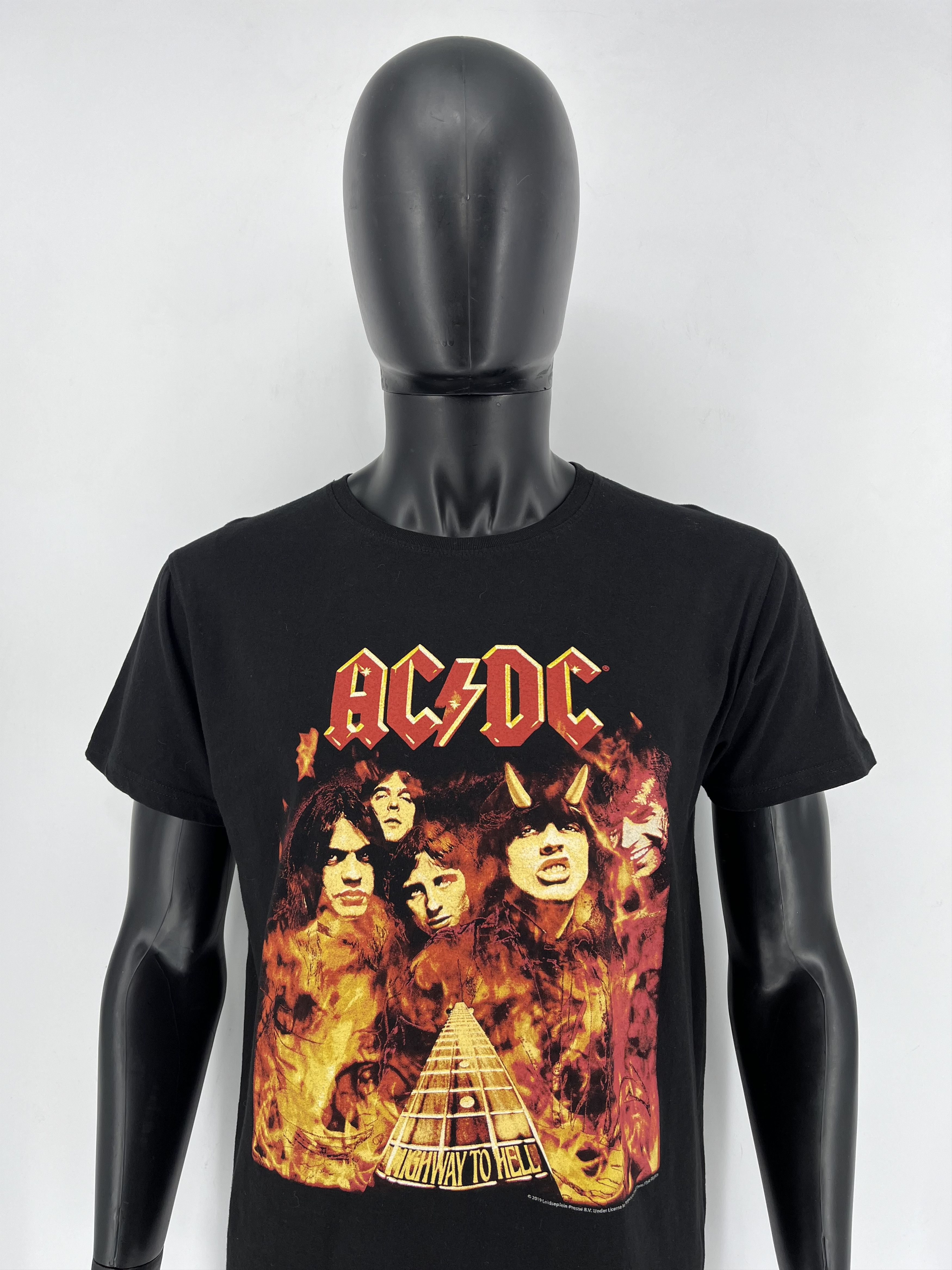Band Tees Vintage Y2K Ac/Dc Highway To Hell World Tour BAND TEE Size US M / EU 48-50 / 2 - 1 Thumbnail
