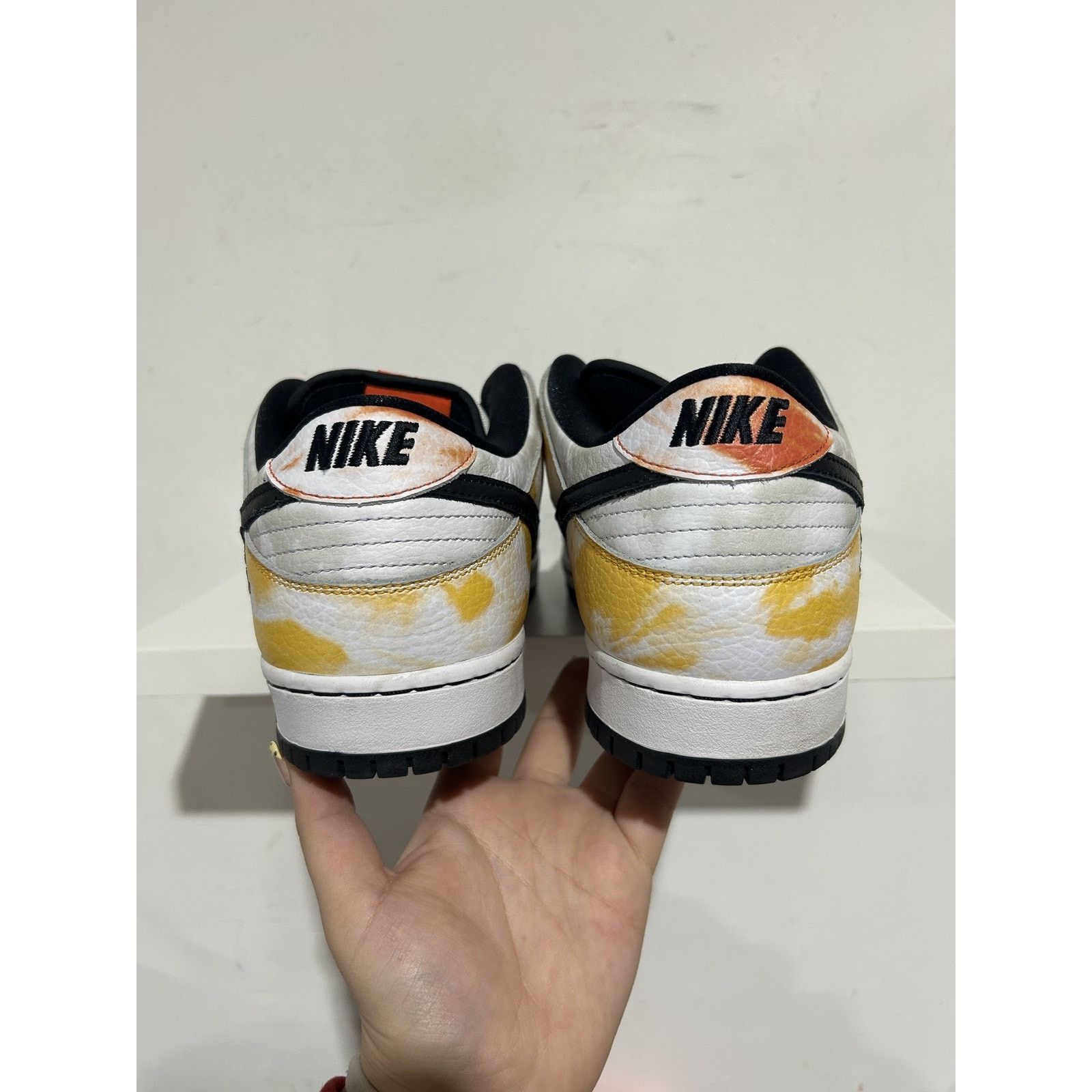 Nike NIKE DUNK LOW RAYGUN TIE-DYE WHITE SIZE 14 PREOWNED Size US 14 / EU 47 - 4 Thumbnail