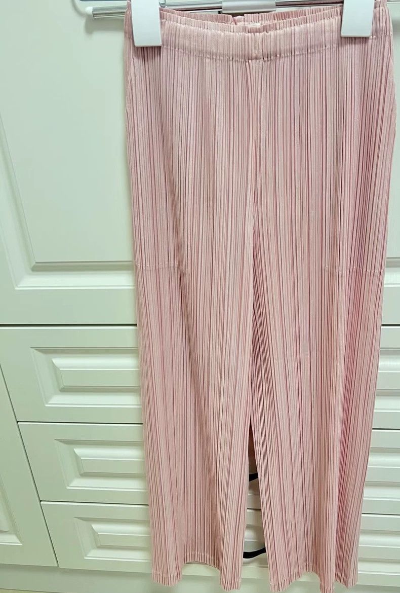 Issey Miyake Issey Miyake size:3 Pink pleated trousers Size 31" - 1 Thumbnail