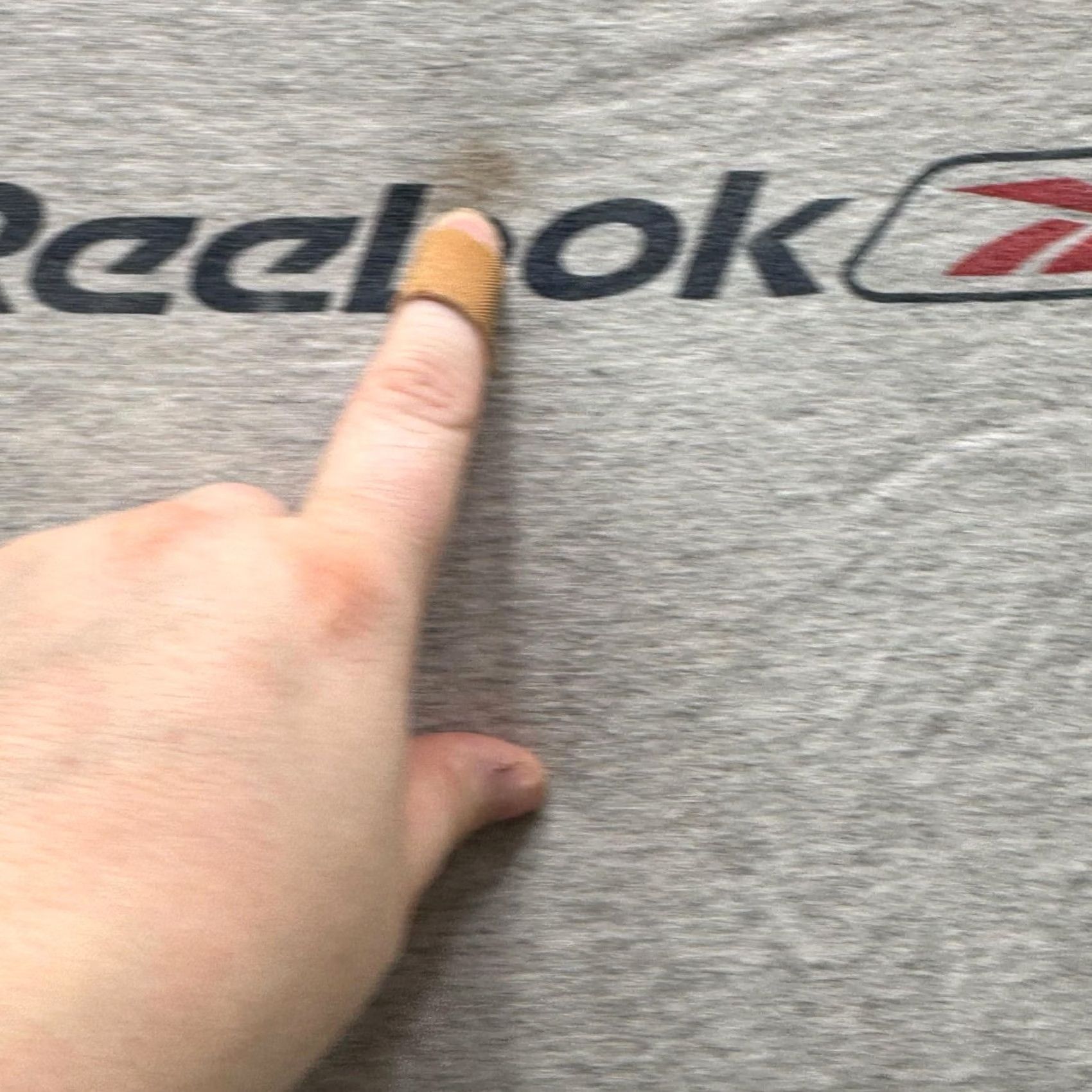Reebok VINTAGE Reebok Shirt Mens 3XL Gray Center Logo Graphic Tee Crewneck Short Sleeve Cotton Jersey T-Shirt Size US XXL / EU 58 / 5 - 4 Thumbnail