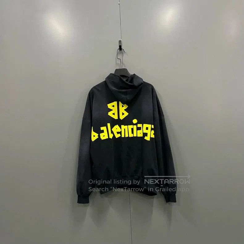Balenciaga Balenciaga Distressed Logo Hoodie. Size US S / EU 44-46 / 1 - 2 Thumbnail