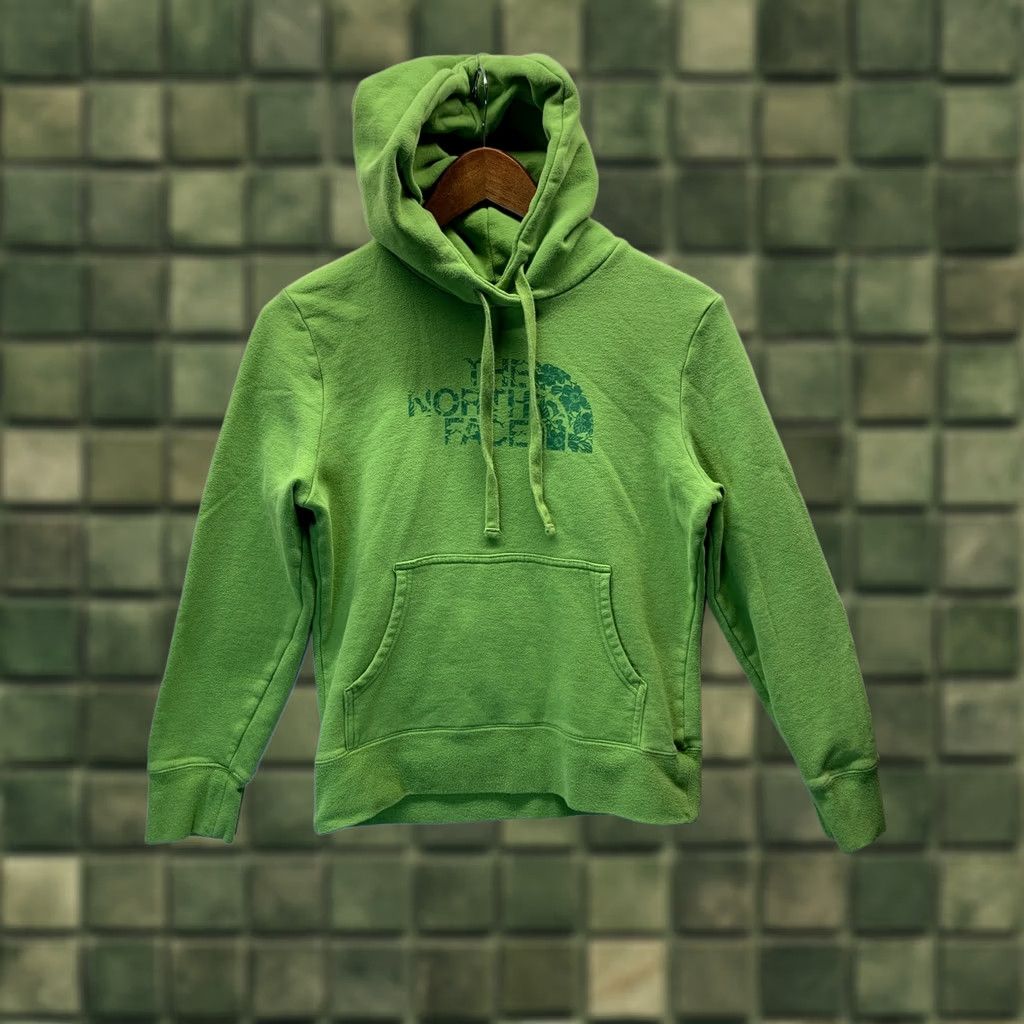 The North Face The North Face Women’s S Green Hoodie Floral Logo #2675 Pullover Size S / US 4 / IT 40 - 1 Thumbnail