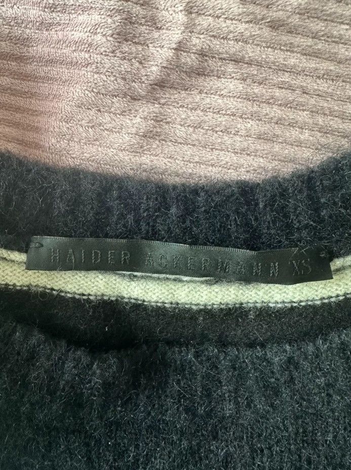 Haider Ackermann Haider Ackermann Sweater With Gold Thread 2409-Nextarrow Size US XS / EU 42 / 0 - 3 Thumbnail