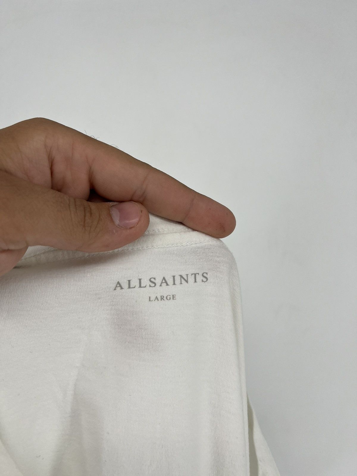 Allsaints Vintage Basic Allsaints Mini Logo Basic Tee Old Money Size US L / EU 52-54 / 3 - 8 Thumbnail
