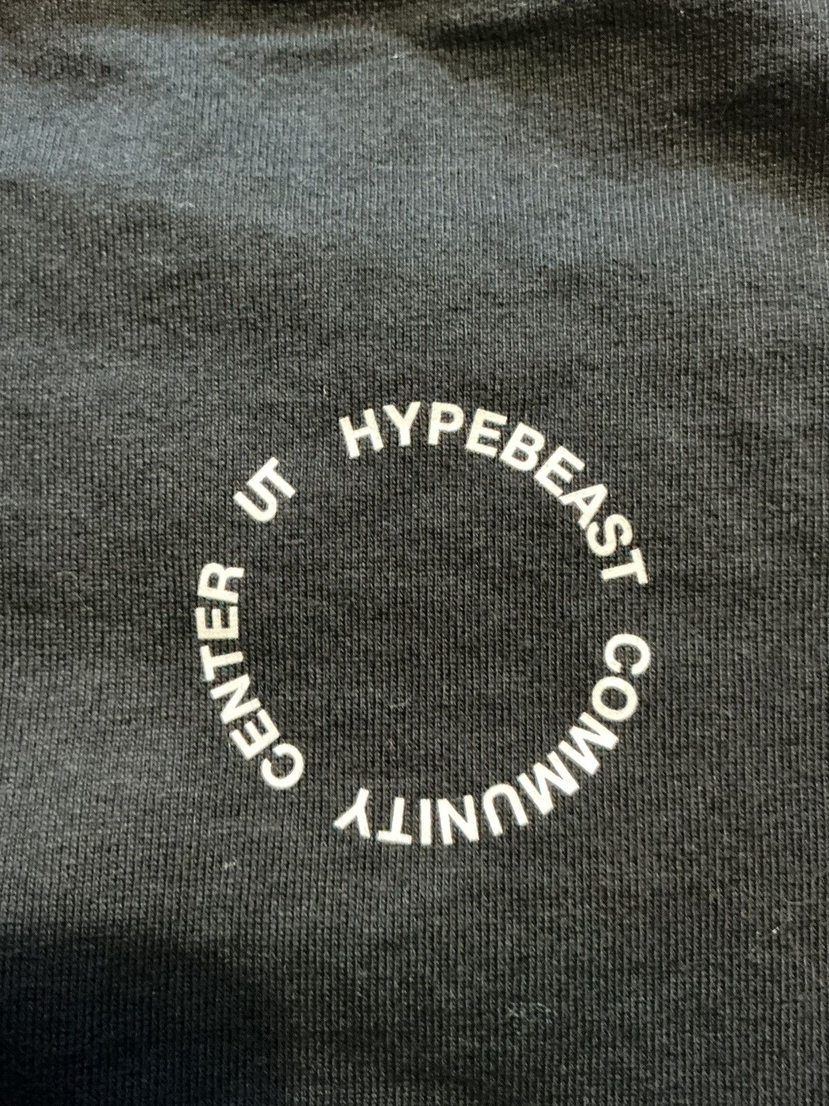 Uniqlo UT Uniqlo X Hypebeast Community Center Book Club T-Shirt Size US XL / EU 56 / 4 - 7 Thumbnail