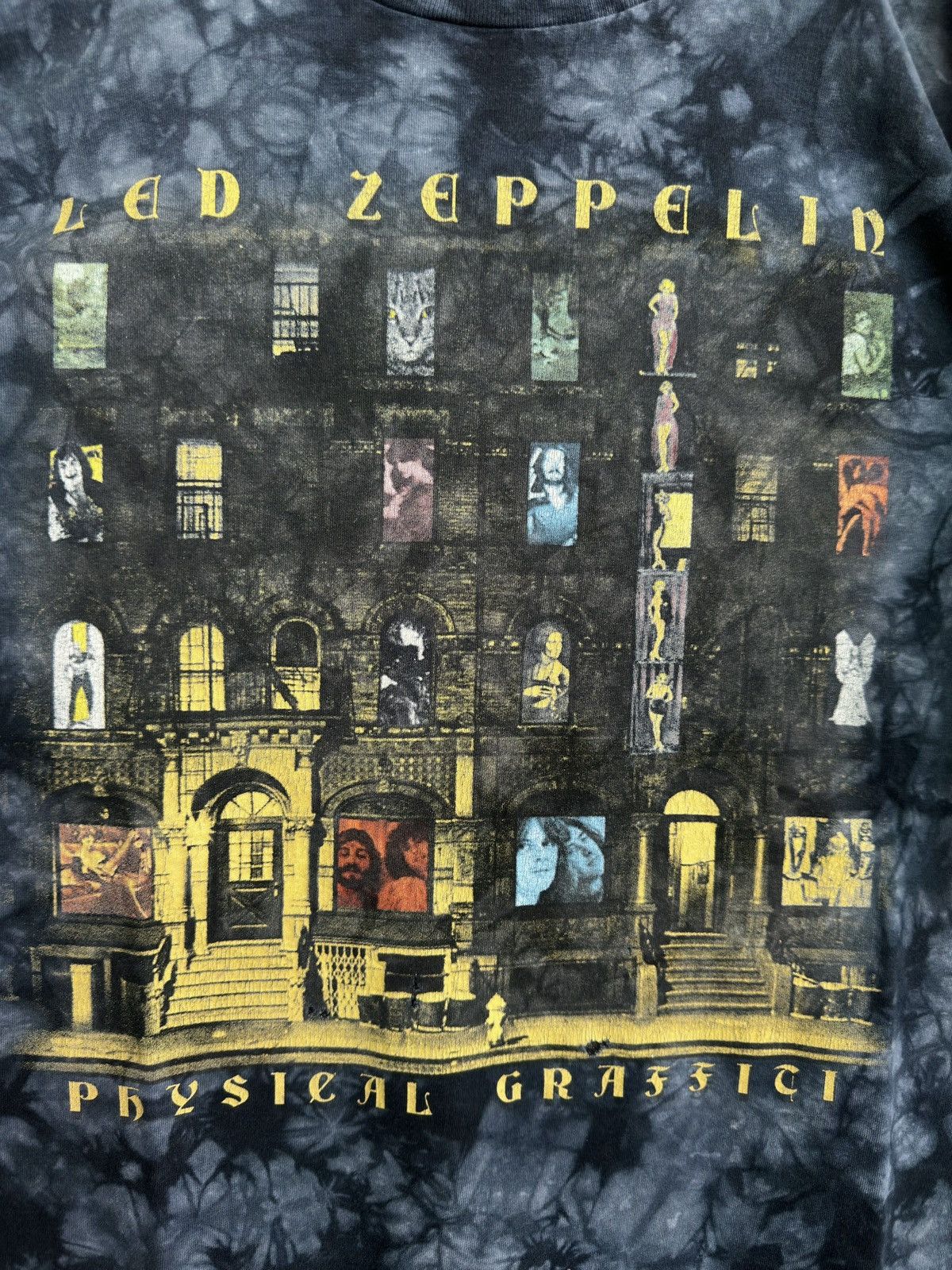 Led Zeppelin Led Zeppelin Physical Graffiti Single Stitch Vintage Shirt Size US XXL / EU 58 / 5 - 2 Thumbnail