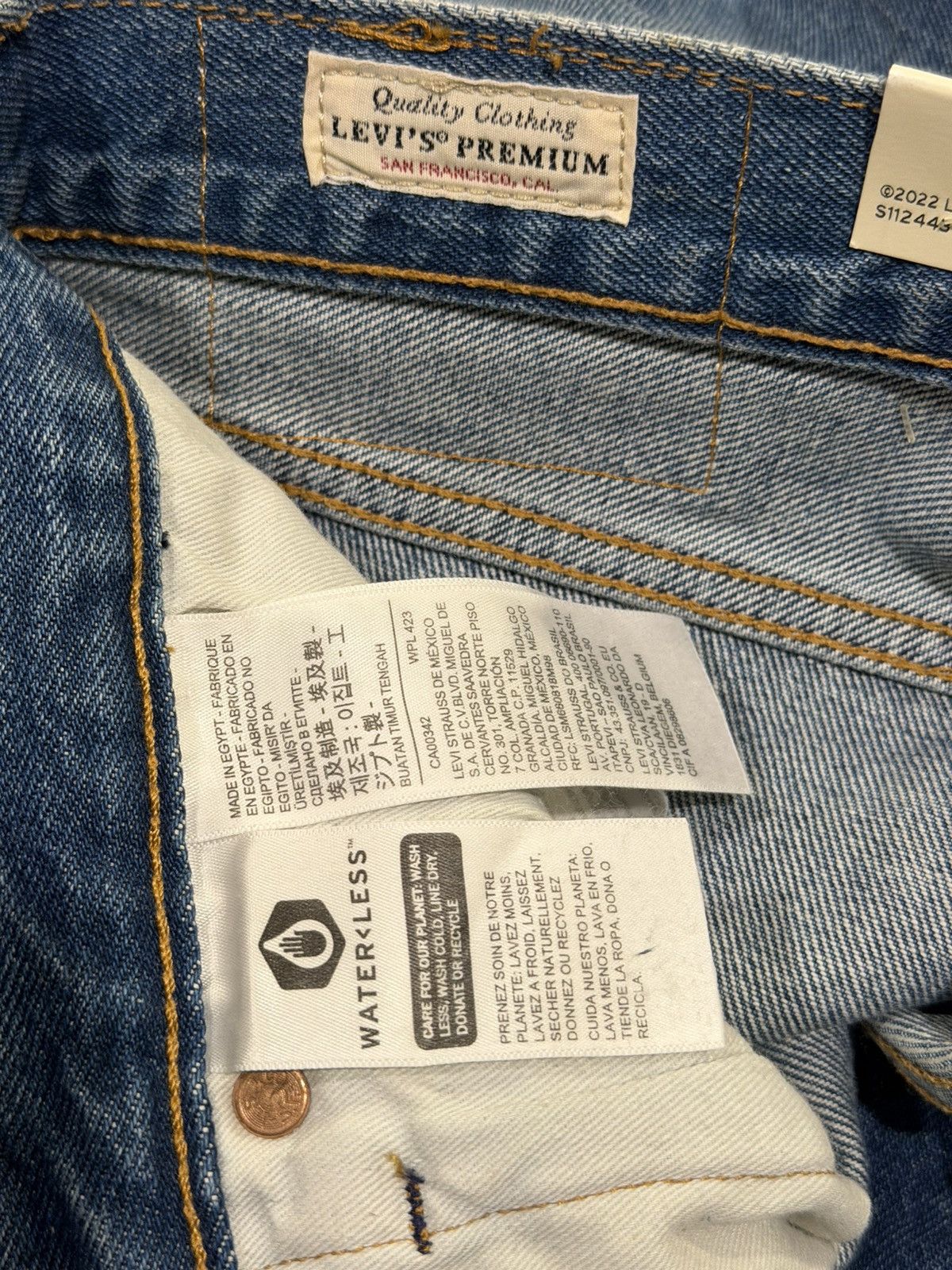 Levi's Vintage Clothing Levi's 501 Vintage '93 Straight Paint Distressed Denim Jeans Size US 36 / EU 52 - 9 Thumbnail