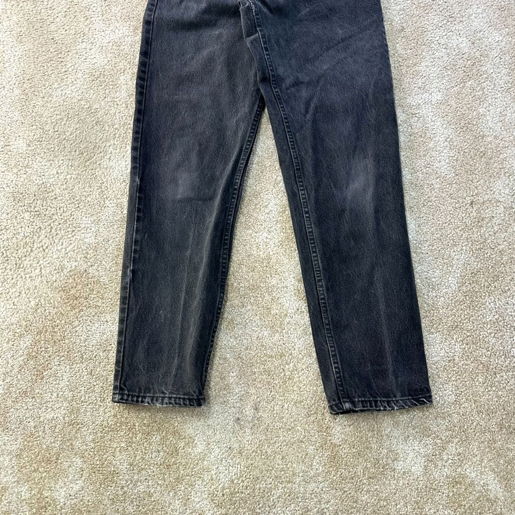 Levi's vintage Levi's 550 Jeans Men's 31x32 Black Denim USA Made Relaxed Straight 5-Pocket Distressed Logo Belt Loops Button Zipper Size US 31 - 2 Thumbnail