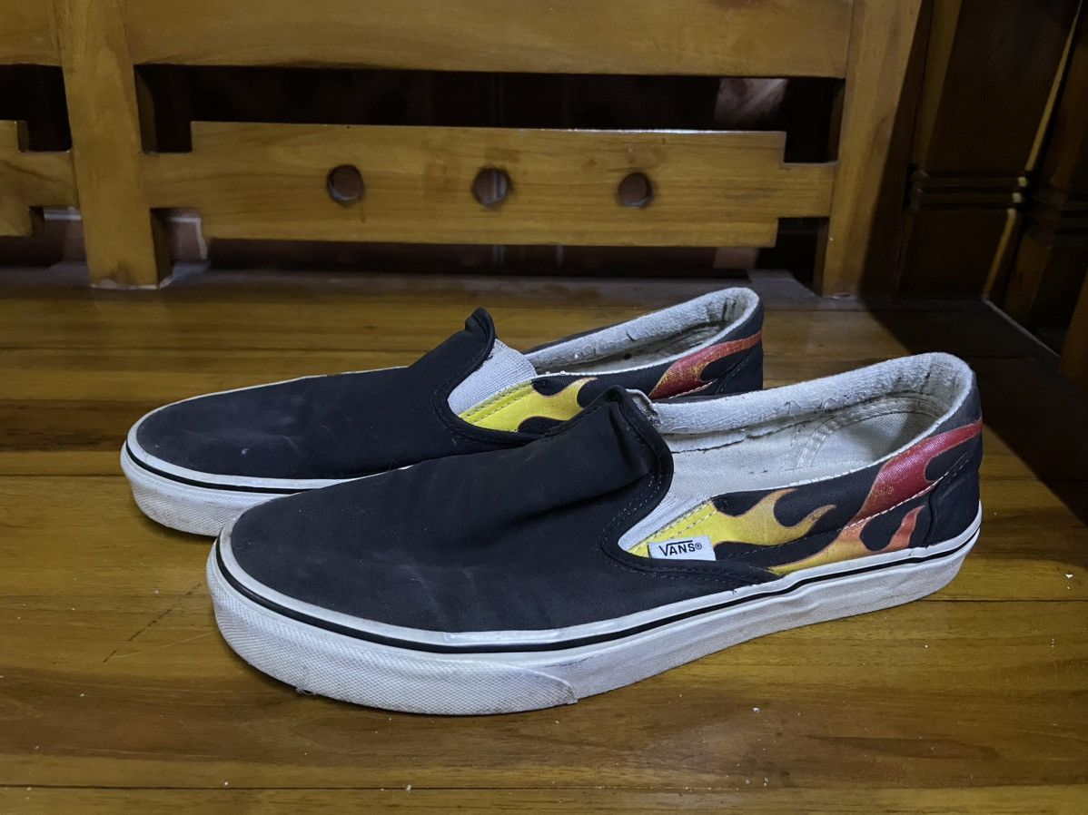 Vans Vans Slip On Flame Original Size US 10 / EU 43 - 1 Thumbnail