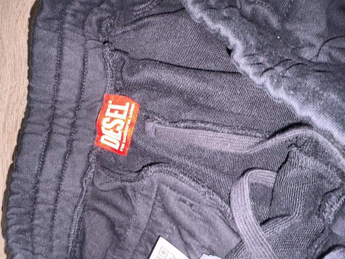 Diesel DIESEL CROW- BLEACH COTTON TRACH SHORTS Size US 28 / EU 44 - 2 Thumbnail
