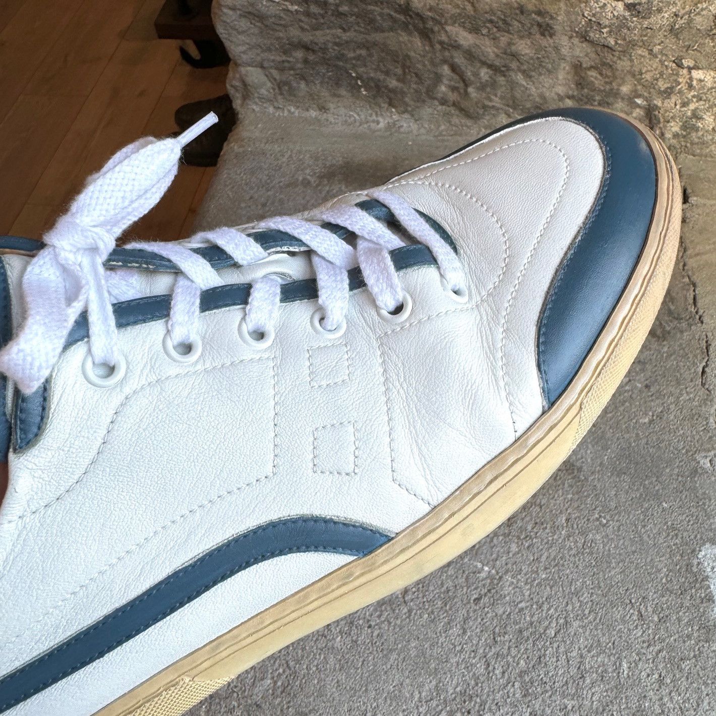 Hermes Hermès White Leather Blue Accent H Low-top Sneakers Size US 8 / EU 41 - 12 Thumbnail