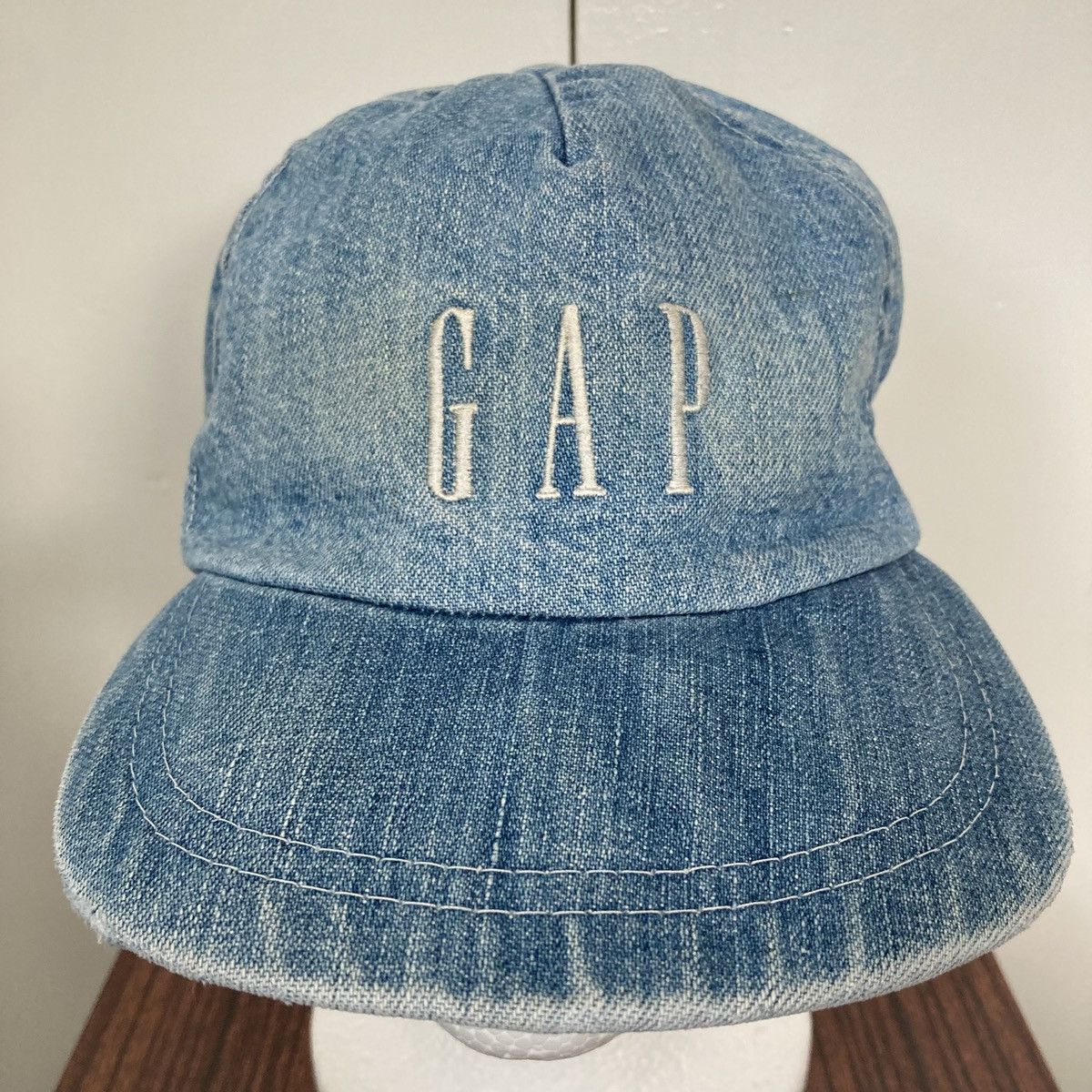Gap GAP DENIM JEANS HAT CAP STRAP BACK VINTAGE 1980s 1990s 90s Size ONE SIZE - 1 Thumbnail