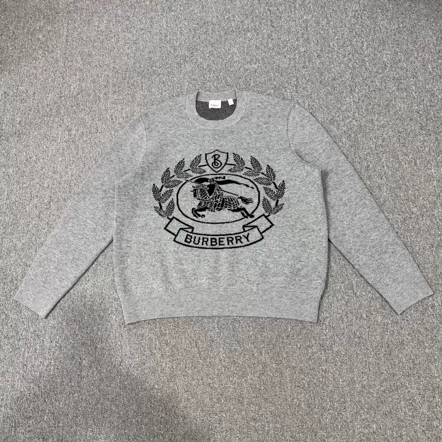 Burberry Burberry Gray Horseferry Unworn Sweater M Size US M / EU 48-50 / 2 - 1 Thumbnail
