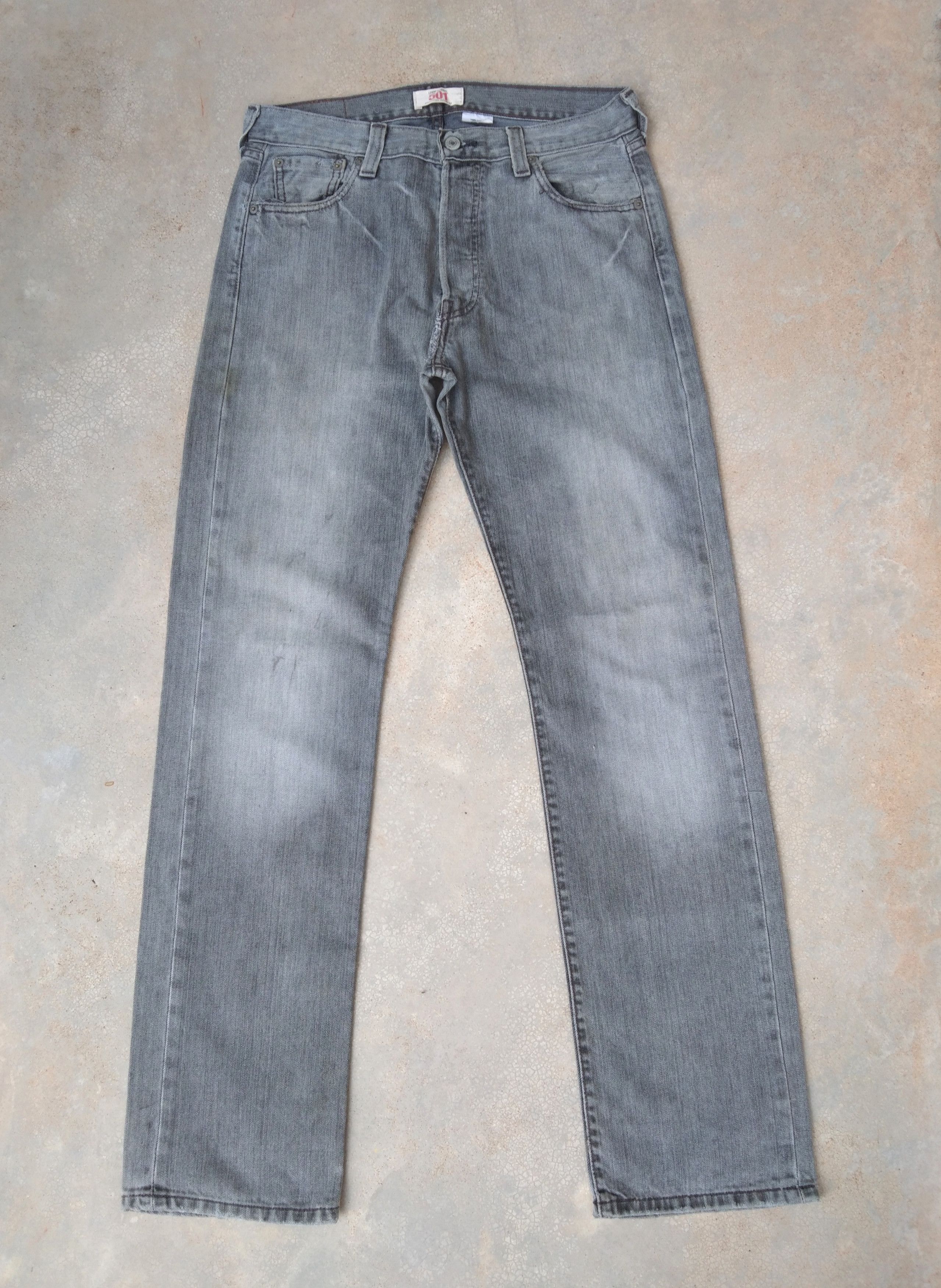 Vintage Levis 501 Straight Leg Distressed Jeans 30x32