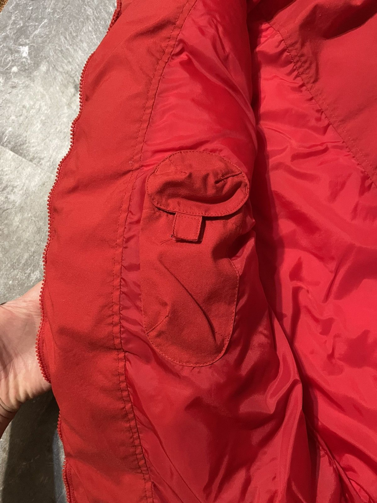 Nike Vintage Nike Y2K Puffer Down Vest Size US L / EU 52-54 / 3 - 10 Thumbnail