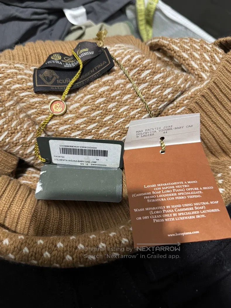 Loro Piana Loro Piana Vicuña and baby cashmere blend high-neck sweate Size M / US 6-8 / IT 42-44 - 4 Thumbnail