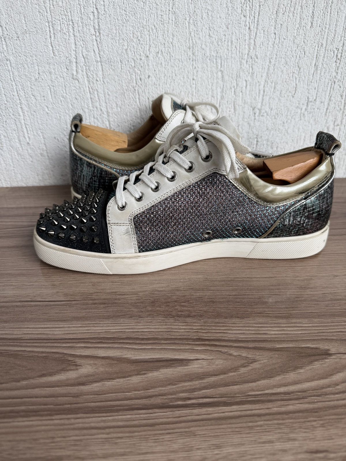 Christian Louboutin louis juniour orlato spike sneaker Size US 10.5 / EU 43-44 - 9 Thumbnail