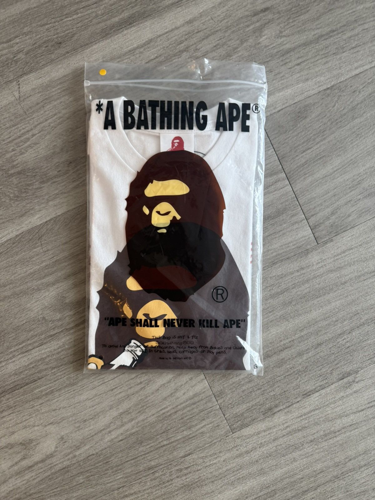 Bape × Coca Cola Bape x Coca Cola Tee Size US M / EU 48-50 / 2 - 3 Thumbnail