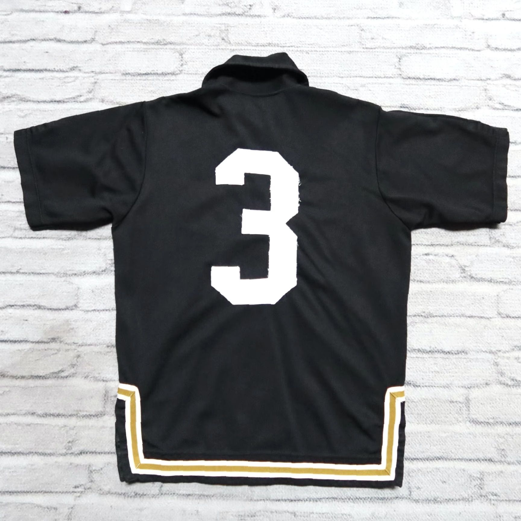 Wilson VINTAGE Hayward High School Varsity Basketball Jersey Nike? Size US S / EU 44-46 / 1 - 6 Thumbnail