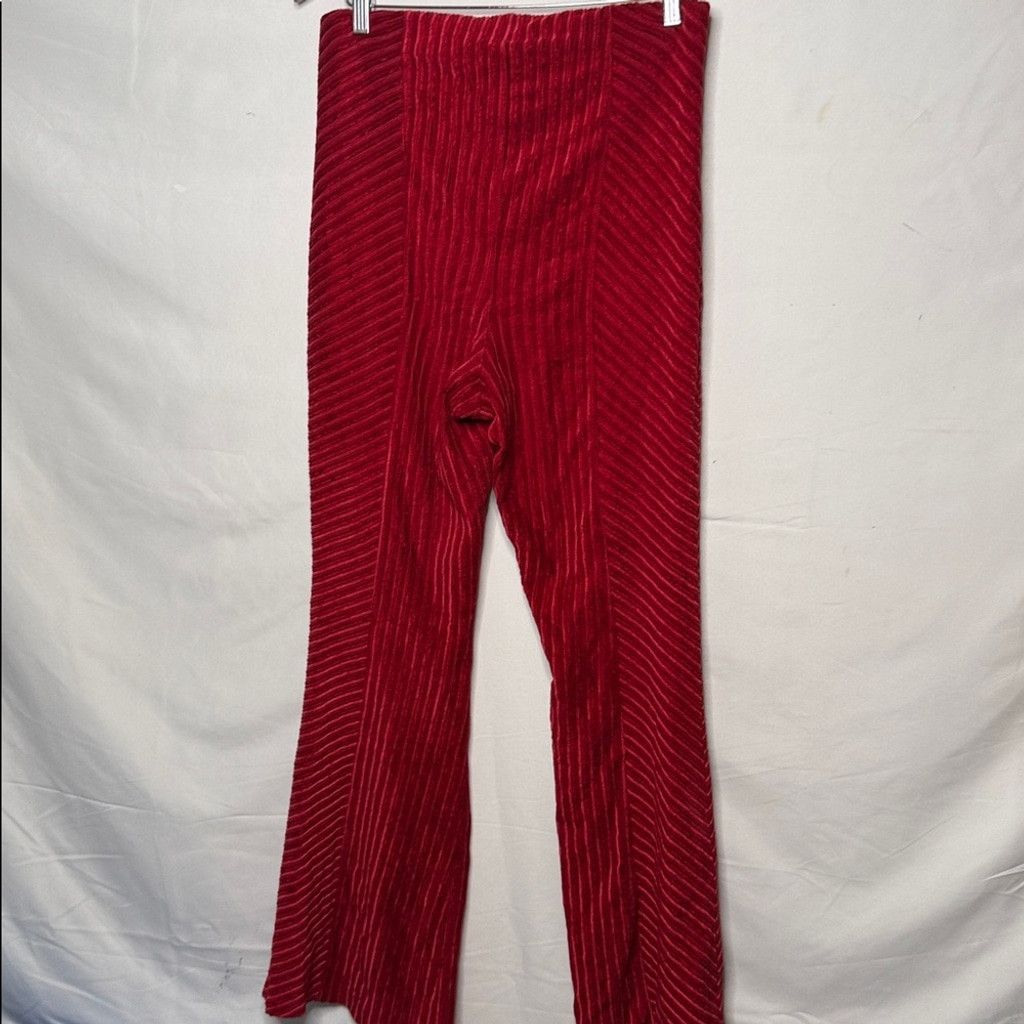 Free People NWOT Free People pull on velvet feel flare red pants sz Lg Size 32" / US 10 / IT 46 - 5 Thumbnail