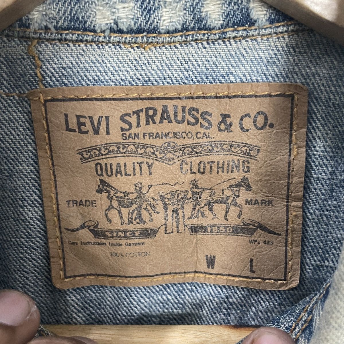 Levi's Vintage Levis Big E Embroidery Logo Sleeveless Denim Jacket Size US M / EU 48-50 / 2 - 7 Thumbnail