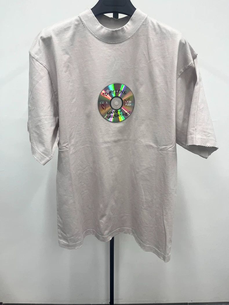 Balenciaga Balenciaga 24 Valentine's day CD short sleeve 2503-Nextarro Size US S / EU 44-46 / 1 - 1 Thumbnail