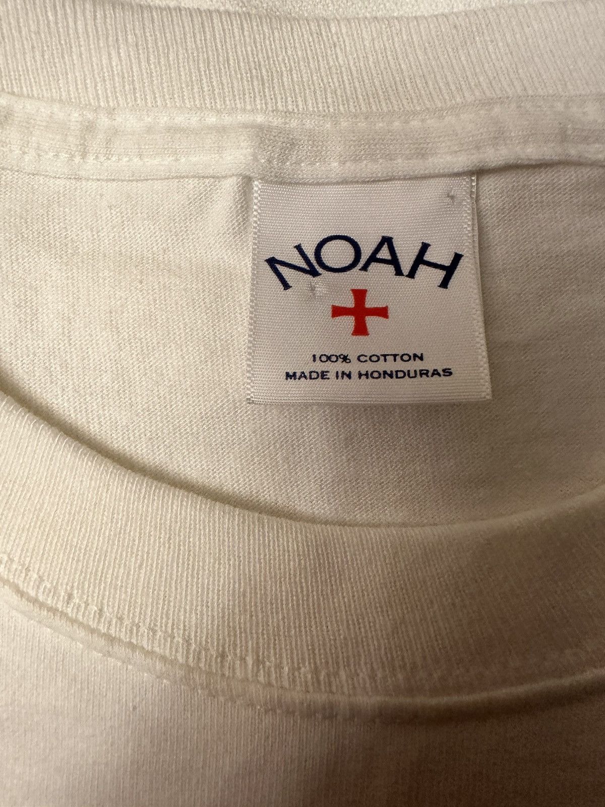 Noah NOAH MENS LOGO T-SHIRT WHITE SZ M Size US M / EU 48-50 / 2 - 3 Thumbnail