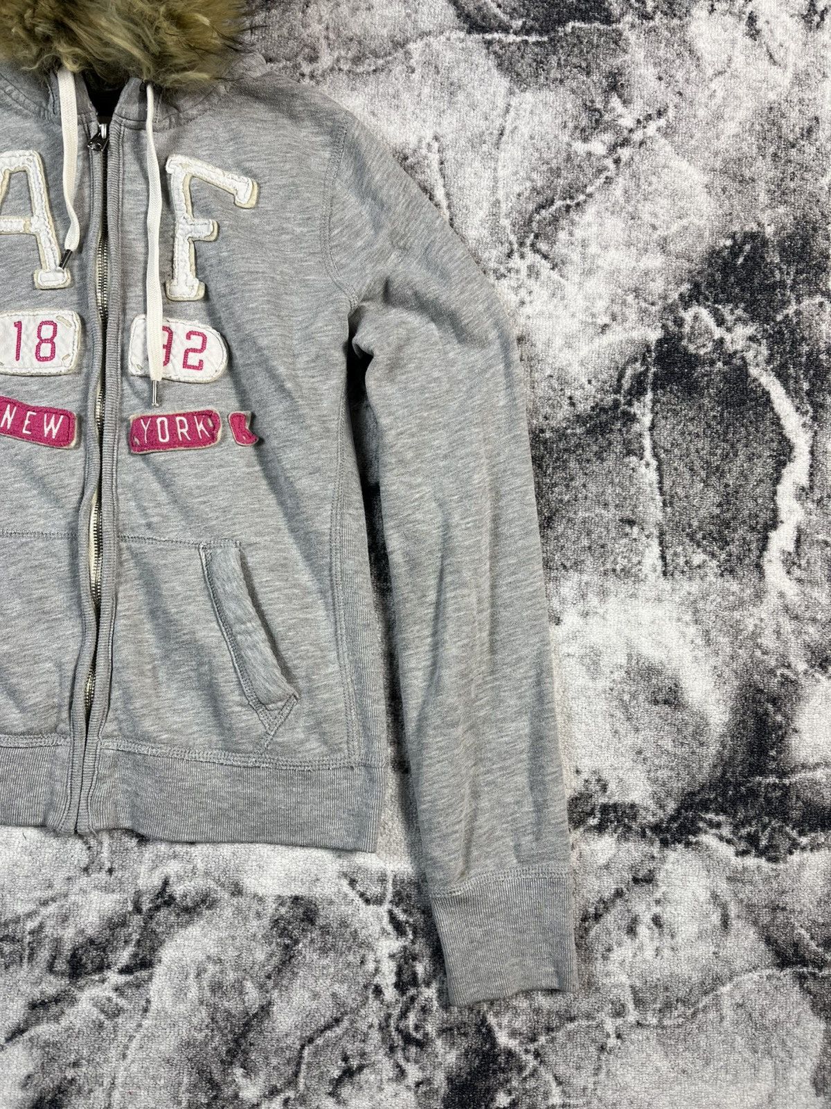 Abercrombie & Fitch Abercrombie Fitch Y2K Fur Hoodie Womens L Fits M Size L / US 10 / IT 46 - 3 Thumbnail