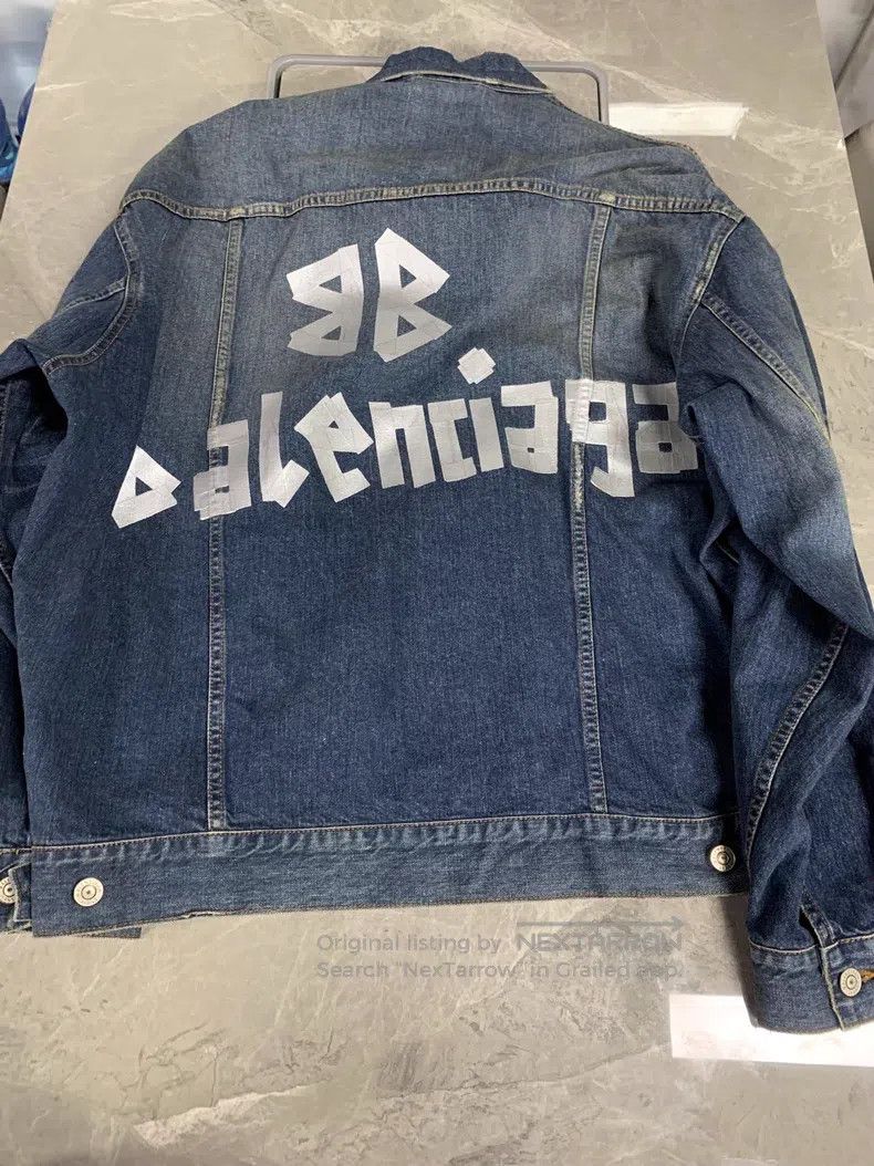 Balenciaga Balenciaga Long Sleeve Lettering Button Denim Jacket Size US S / EU 44-46 / 1 - 1 Thumbnail
