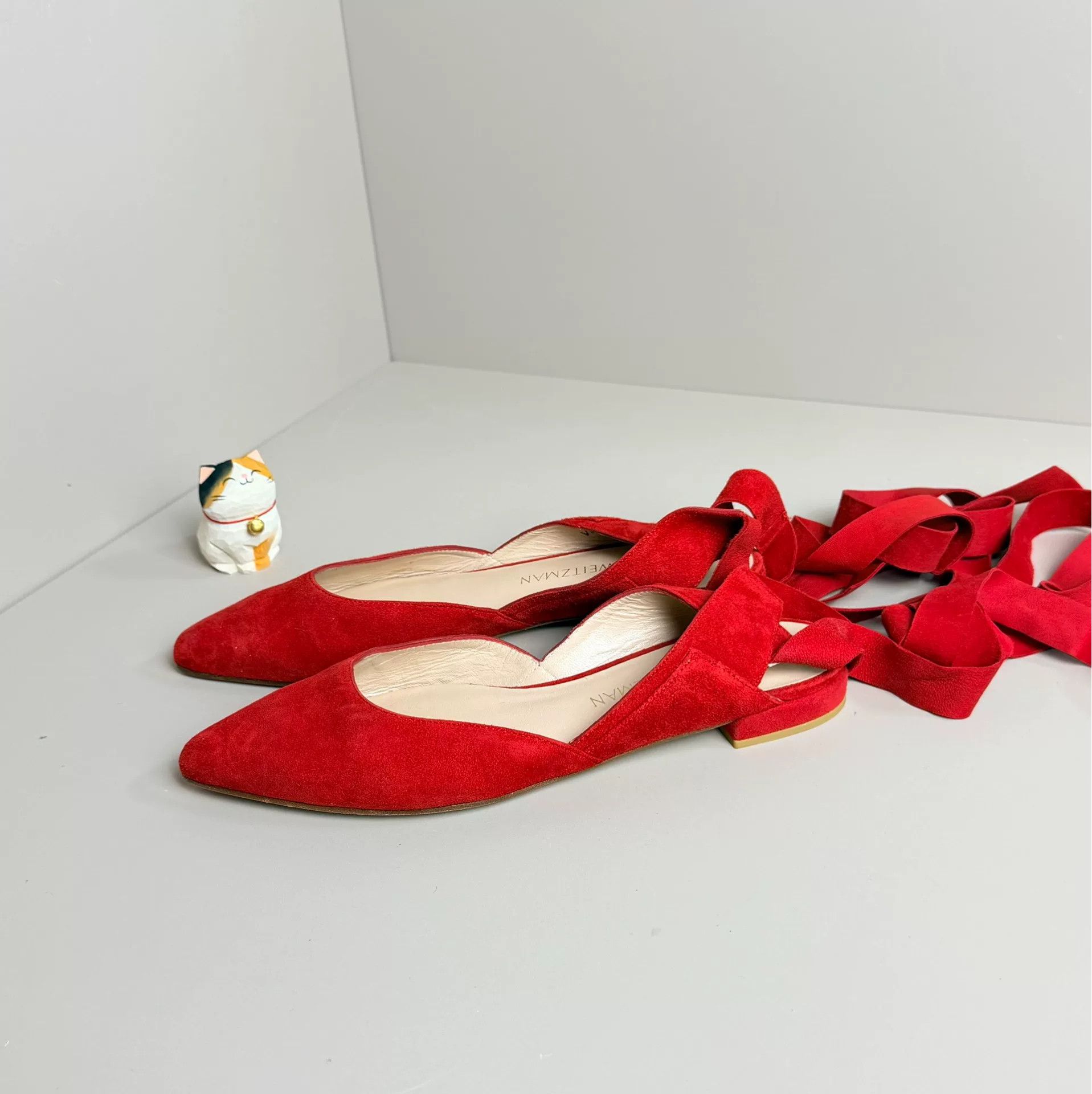 Louis Vuitton Louis Vuitton Red Lowtop Sneakers us_5-5 Women Size US 5.5 / IT 35.5 - 1 Thumbnail