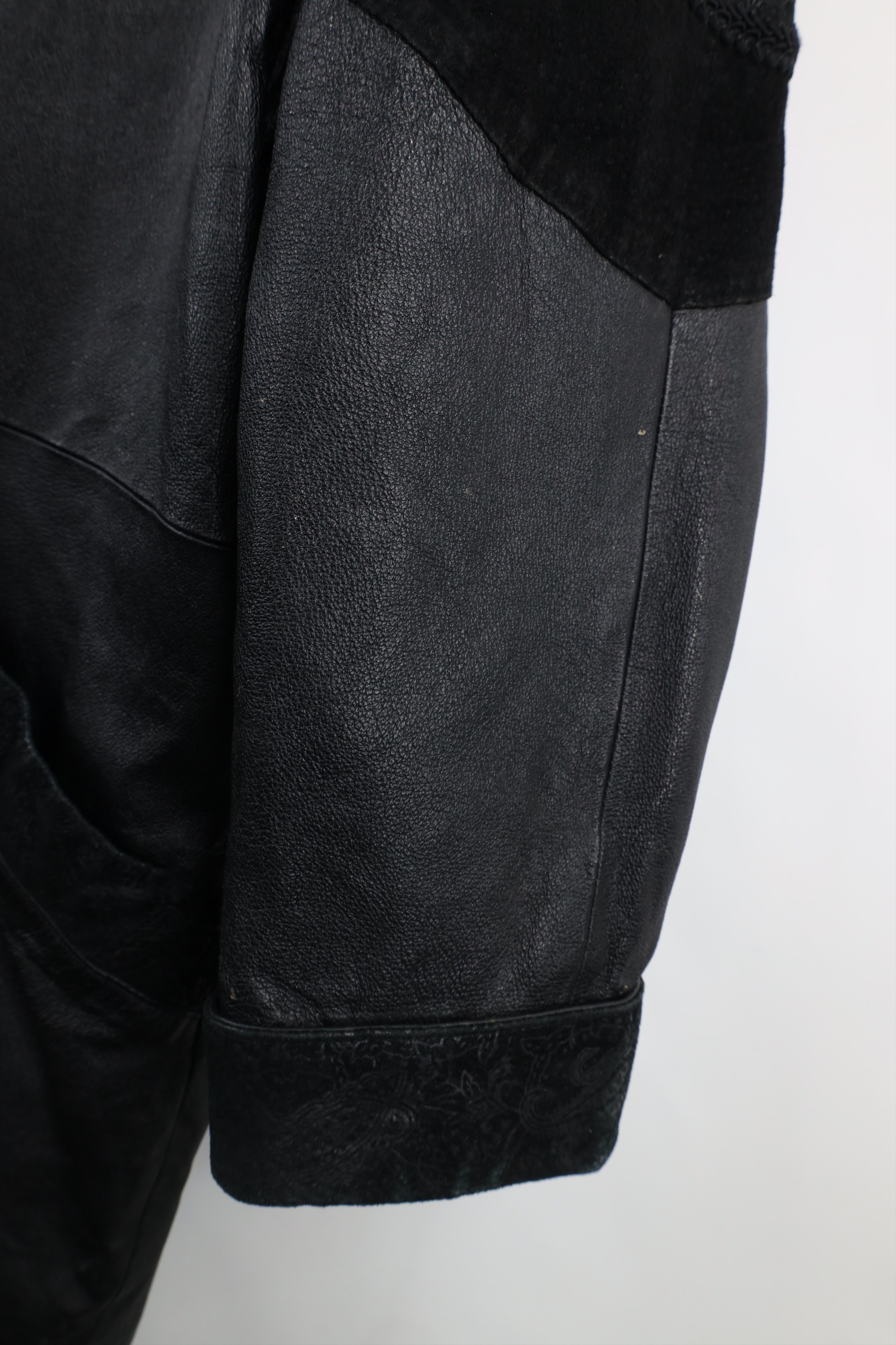 Vintage Vintage 90s Streetwear Goth Paisley Leather Jacket Black Size L / US 10 / IT 46 - 8 Thumbnail