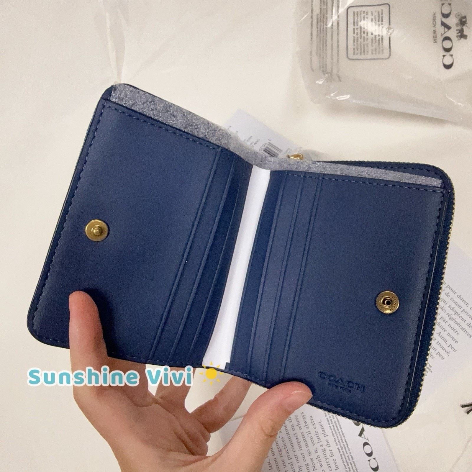 Coach NWT Coach Essential Billfold Denim Wallet CAU96 Deep Blue Size ONE SIZE - 3 Thumbnail