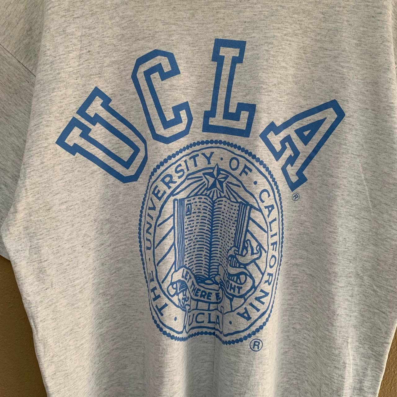Vintage Vintage 90s UCLA Big Logo T-shirt Size US L / EU 52-54 / 3 - 2 Thumbnail