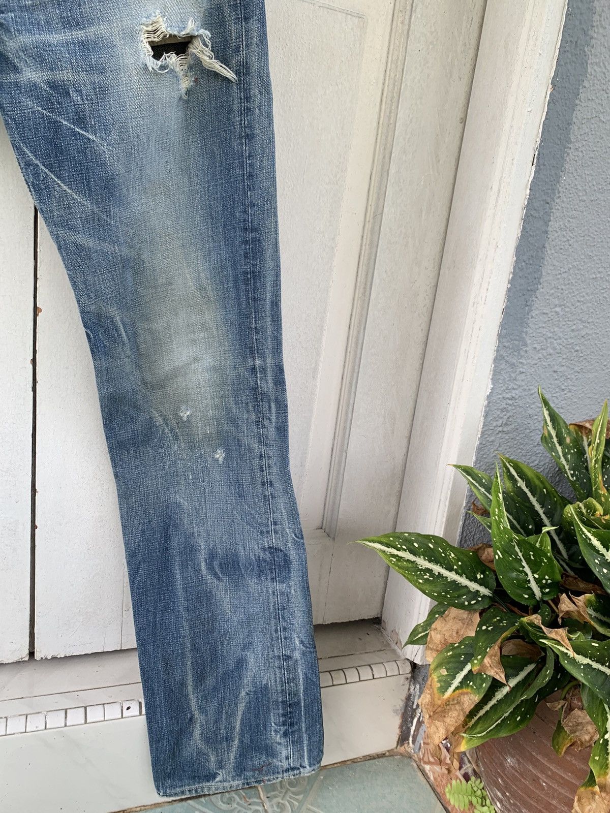Spellbound Thrashed Distressed Spellbound Denim Jeans Size US 31 - 7 Thumbnail