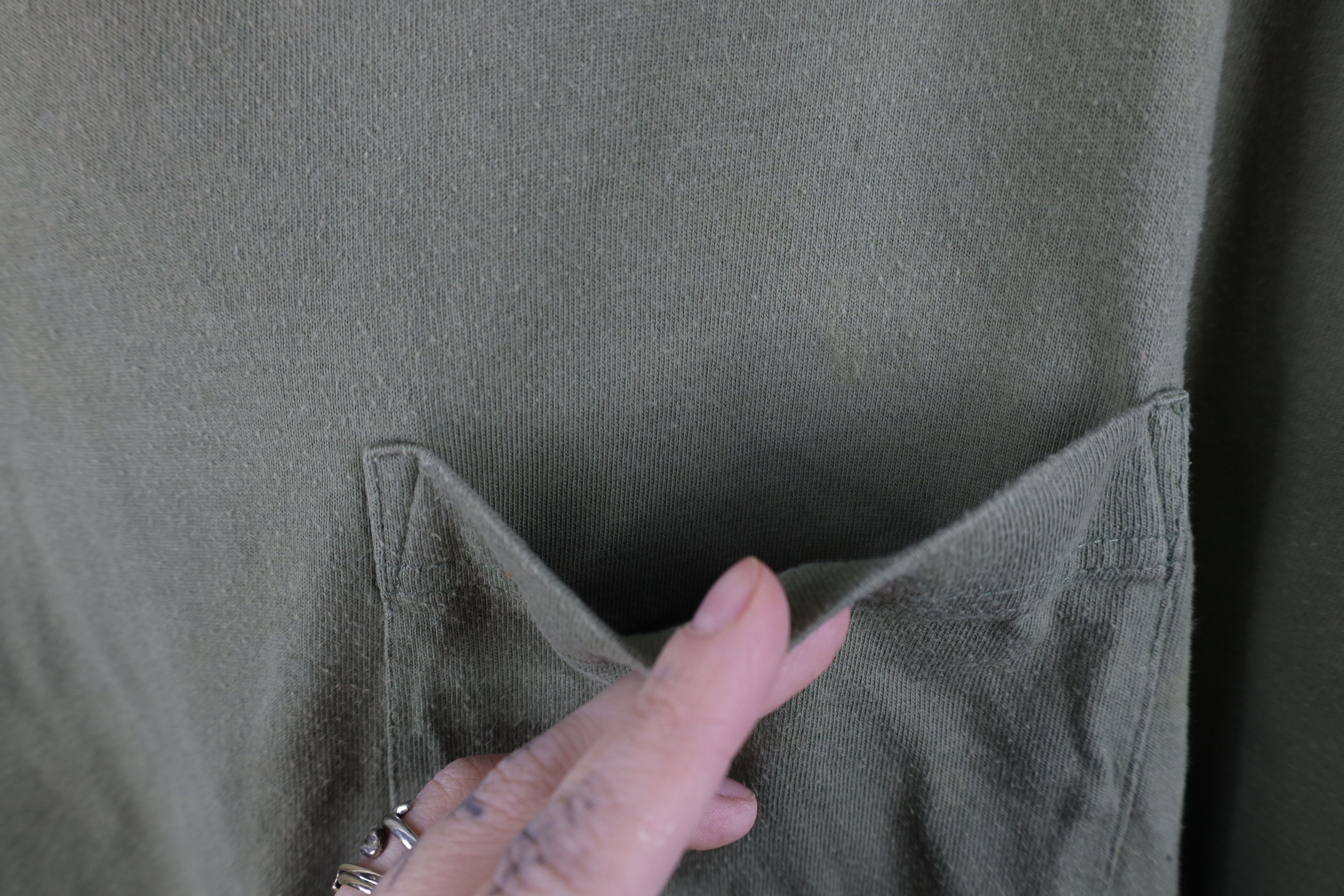 Eddie Bauer Vintage 90s Eddie Bauer Blank Cotton Pocket T-Shirt Green Size US XL / EU 56 / 4 - 5 Thumbnail
