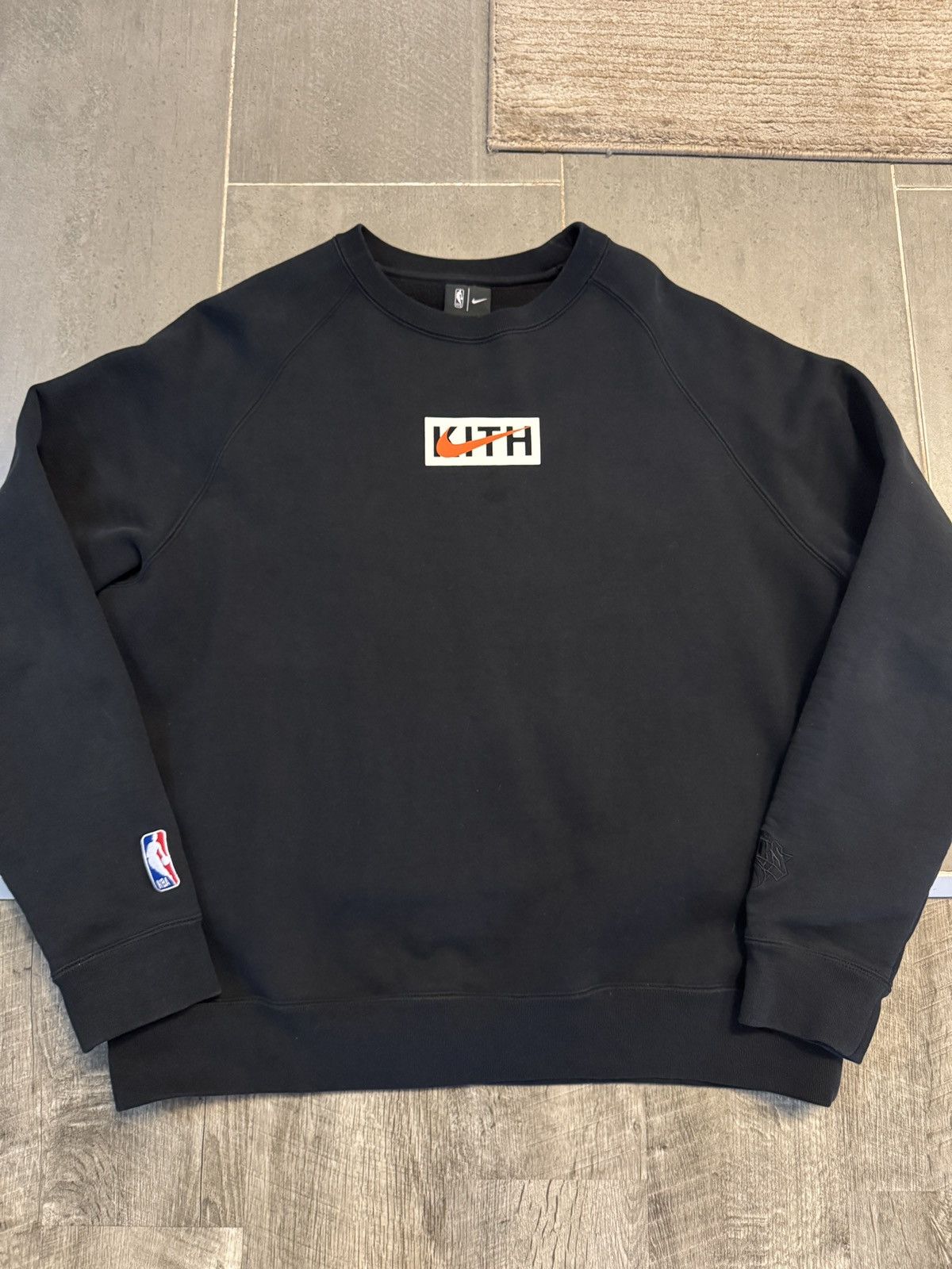 Kith × Nike × Streetwear KITH Nike New York Knicks Sweatshirt Sz L  