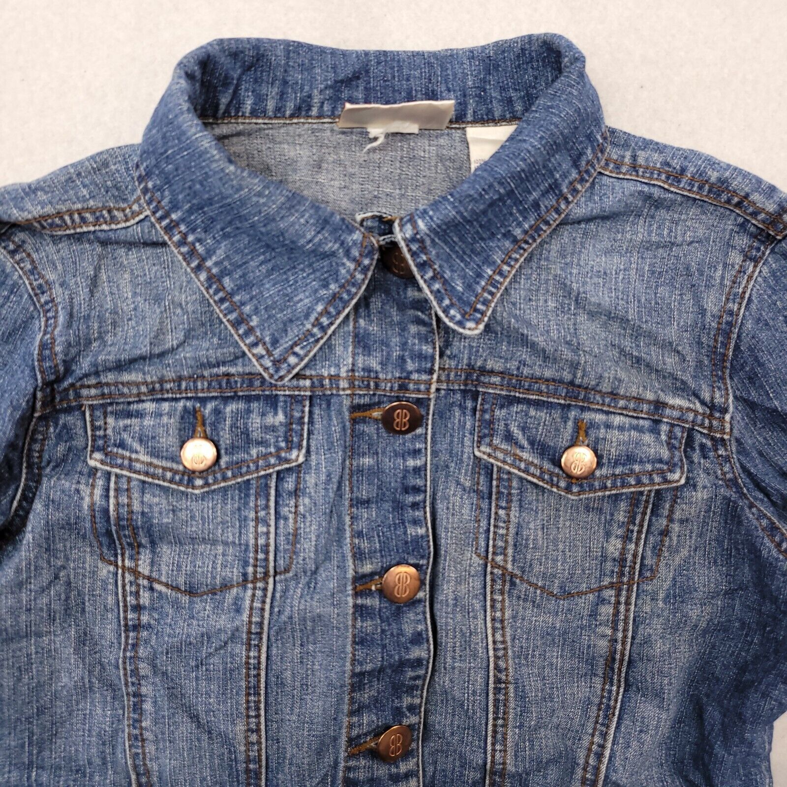 Bill Blass Bill Blass Casual Button Up Denim Jacket Womens Size PM Blue Size M / US 6-8 / IT 42-44 - 1 Thumbnail