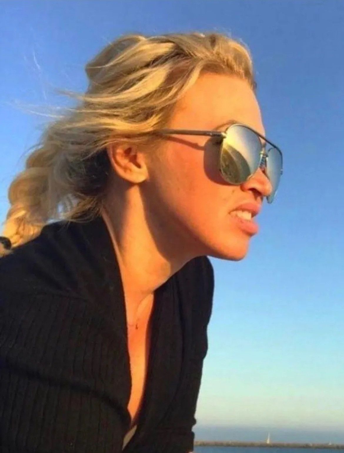 Quay Preowned Gold Mirrored Brow Bar Aviator Sunglasses Size ONE SIZE - 3 Thumbnail