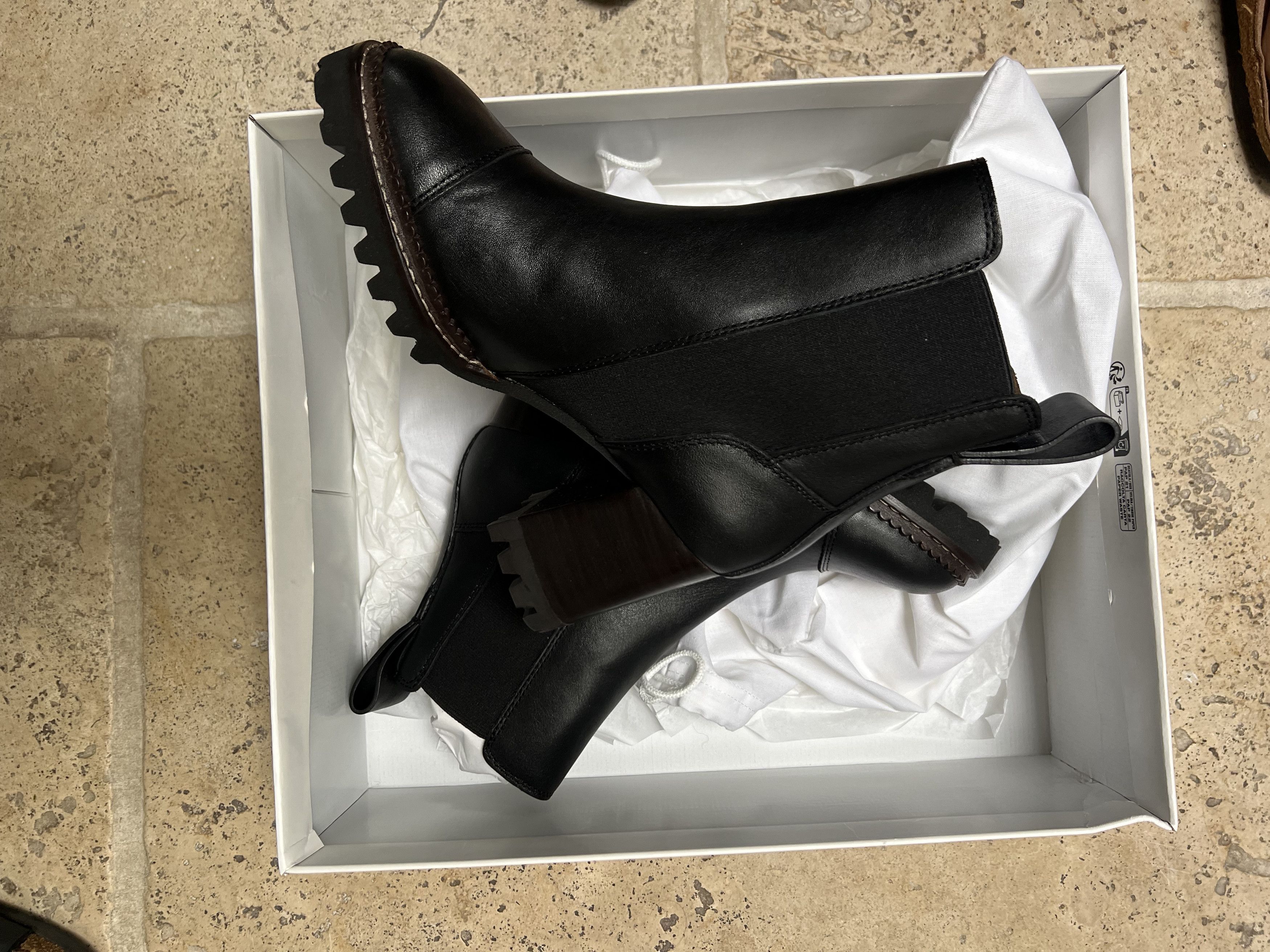 See by Chloe Mallory glossed-leather Chelsea boots Size US 6 / IT 36 - 4 Thumbnail