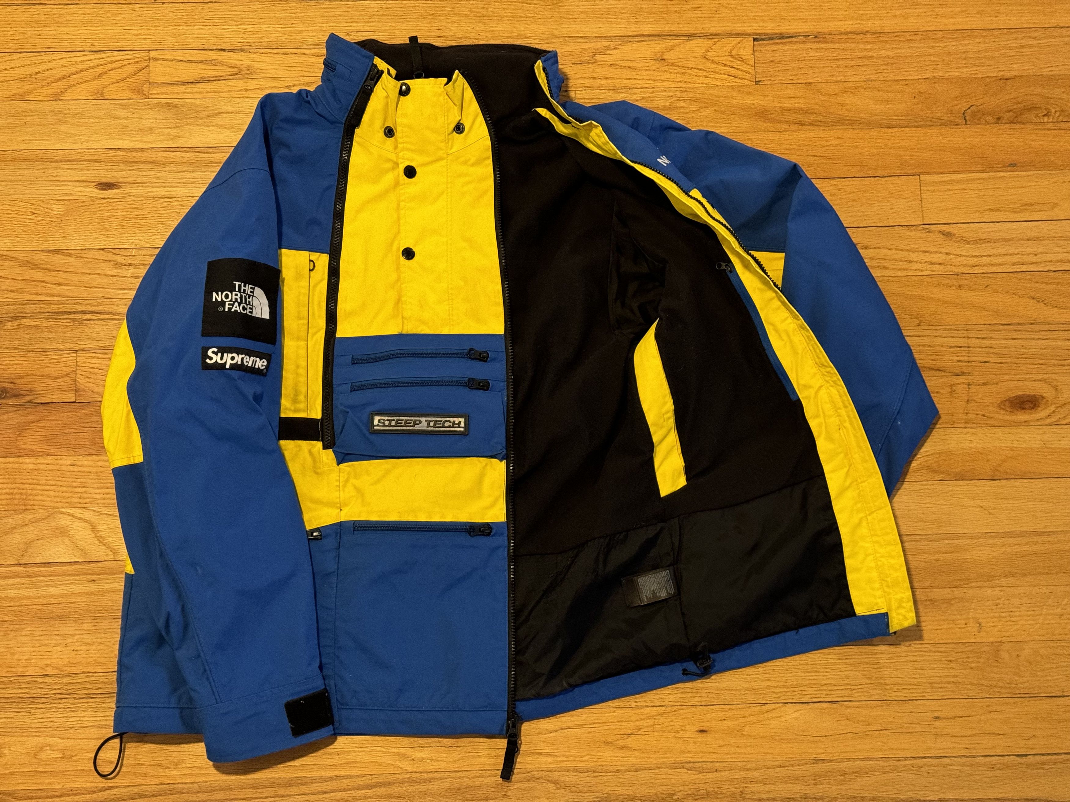 Supreme × The North Face Supreme x The North Face Steep Tech Hooded Jacket TNF L Size US L / EU 52-54 / 3 - 3 Thumbnail