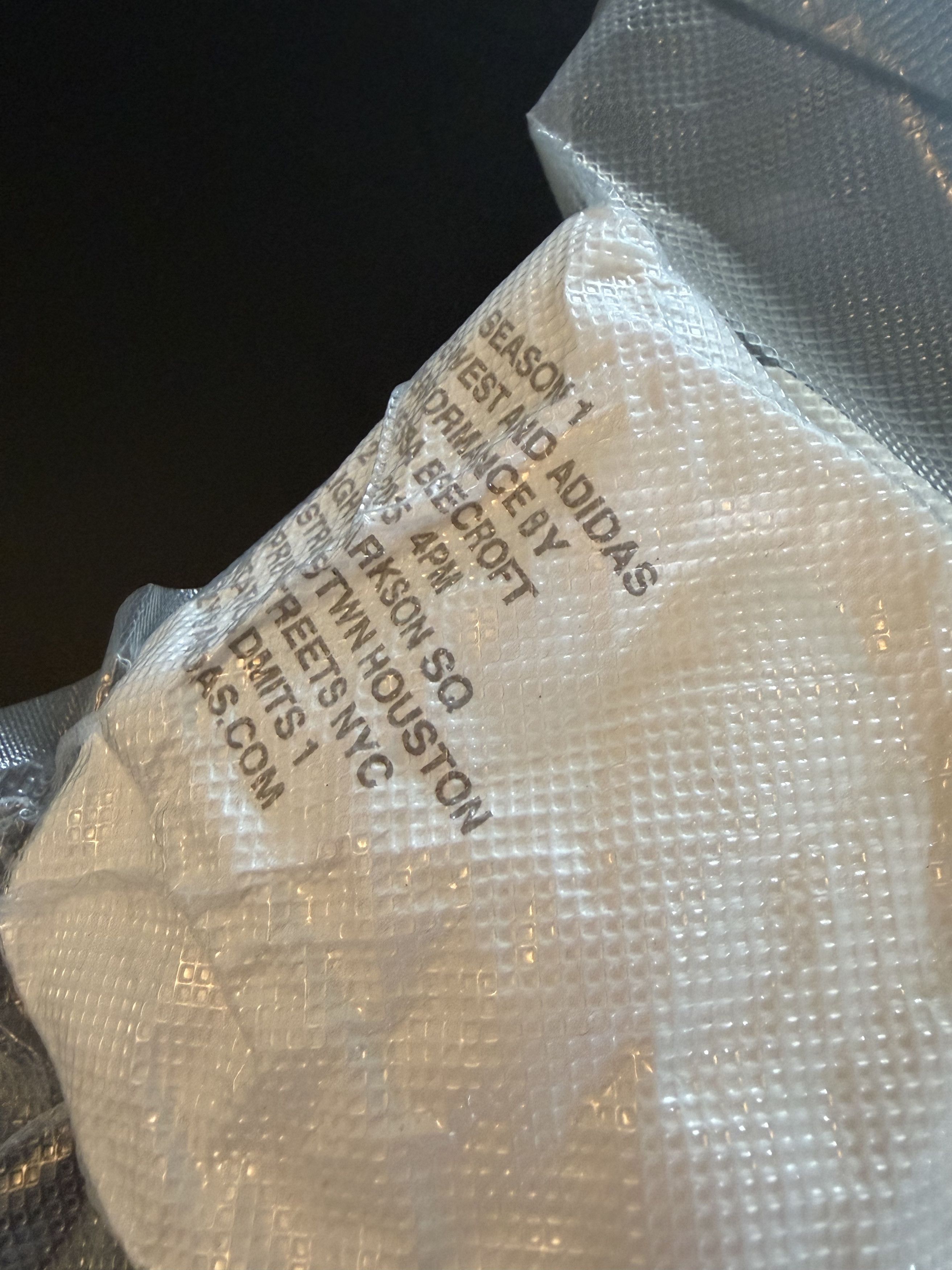 Adidas × Kanye West Kanye West and Adidas Season 1 Invite - Rare, Collectible Size US L / EU 52-54 / 3 - 3 Thumbnail