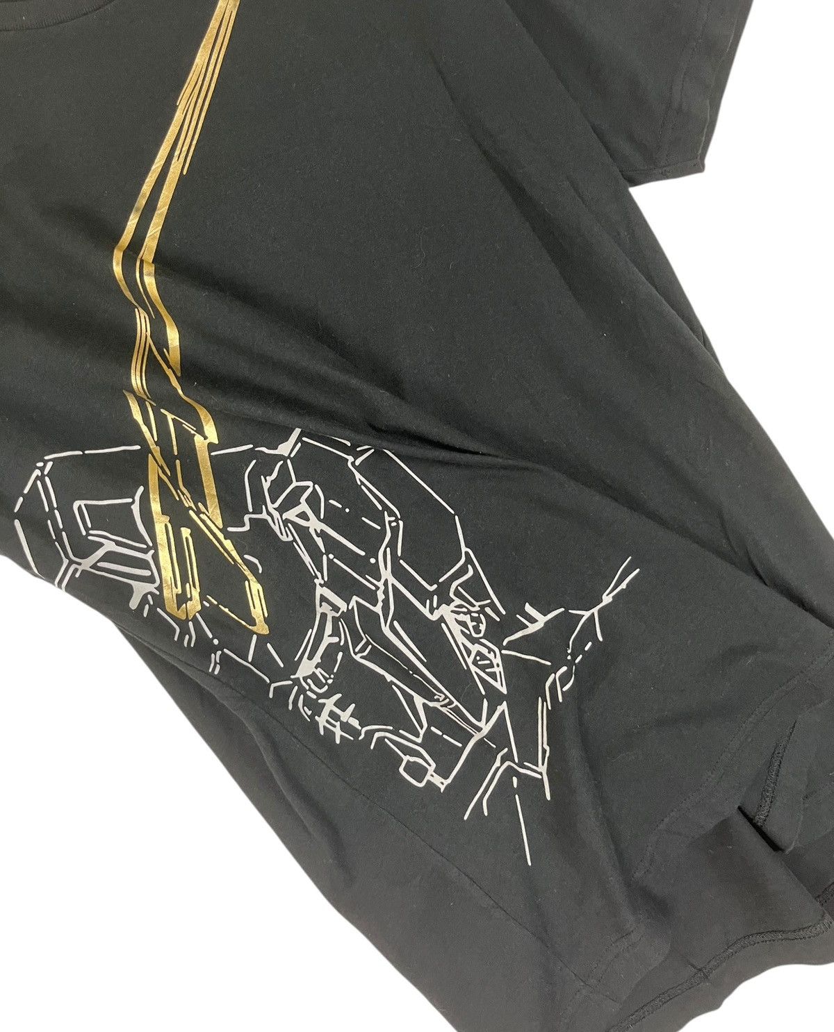 Anime × Uniqlo Gundam x Uniqlo T shirt Size US L / EU 52-54 / 3 - 6 Thumbnail